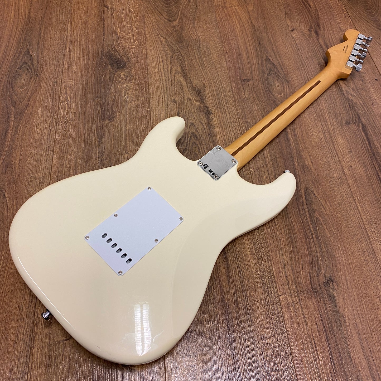 Pre-Owned Fender Mexican Standard Stratocaster HSS - Arctic White - 2017