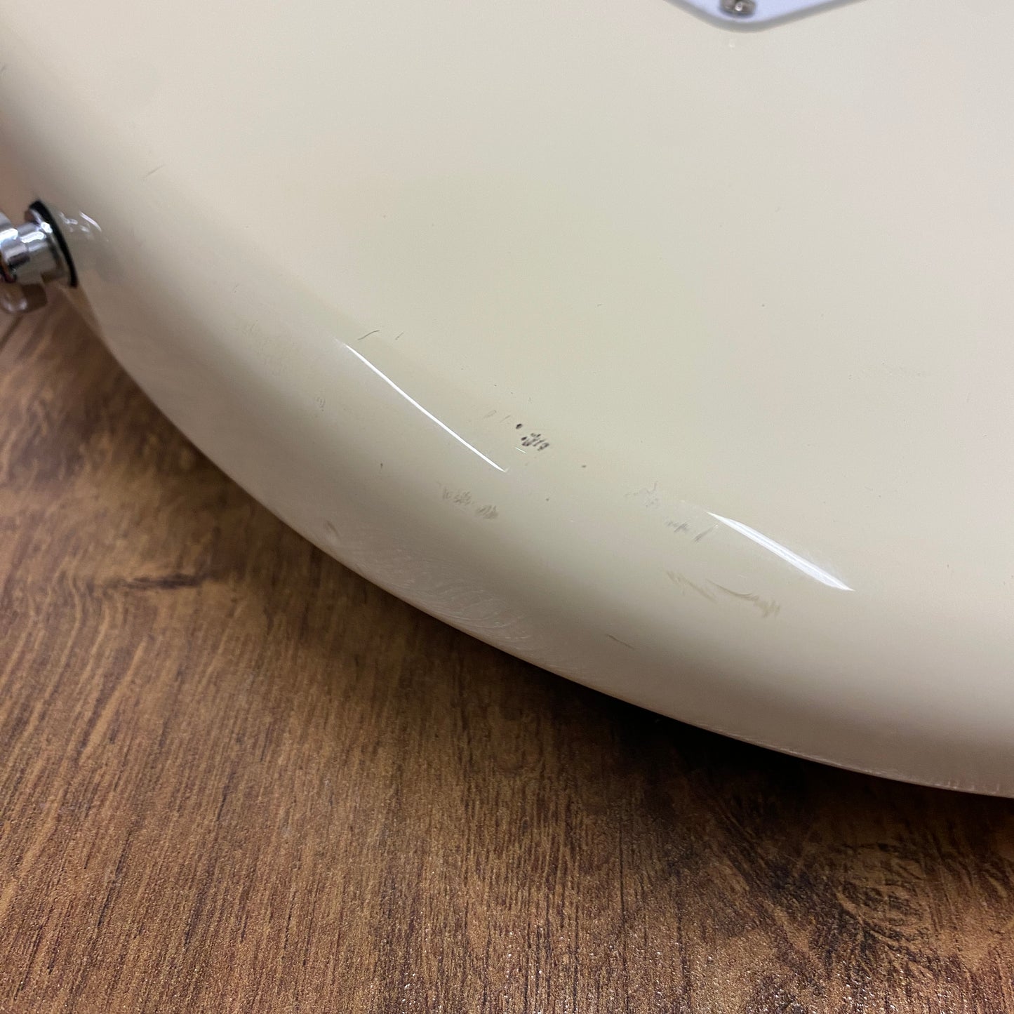 Pre-Owned Fender Mexican Standard Stratocaster HSS - Arctic White - 2017