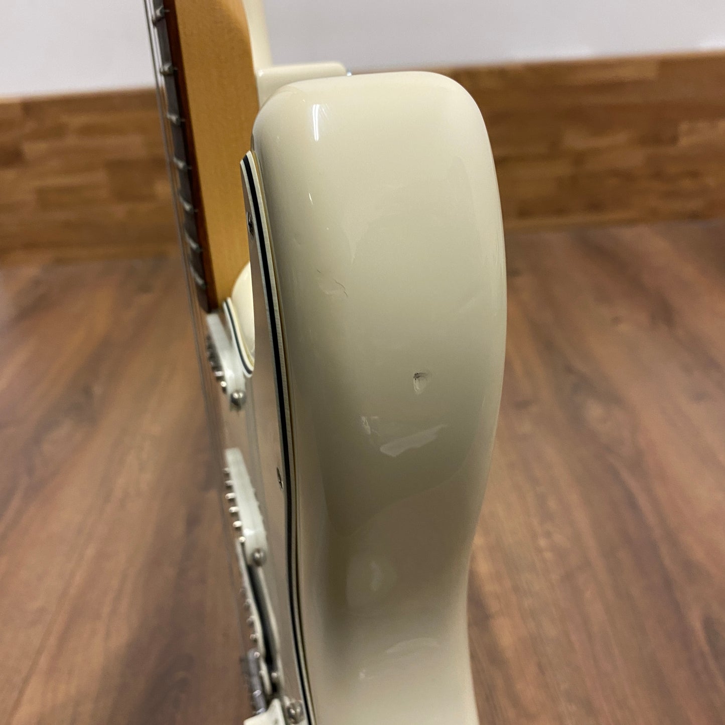 Pre-Owned Fender Mexican Standard Stratocaster HSS - Arctic White - 2017