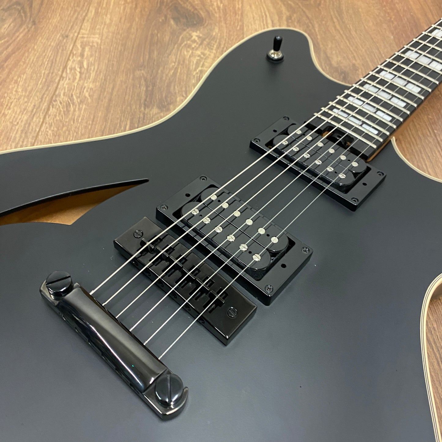 Pre-Owned EVH SA-126 Special - Stealth Black