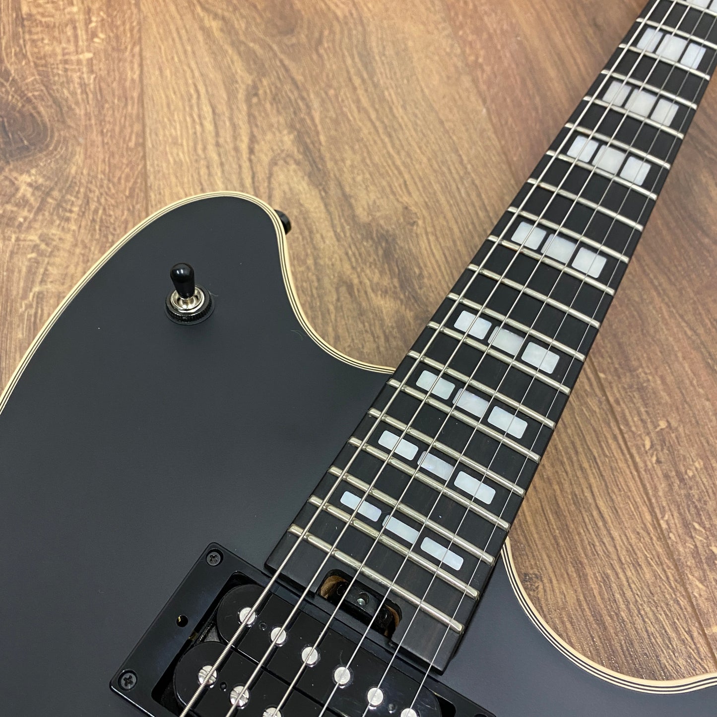Pre-Owned EVH SA-126 Special - Stealth Black