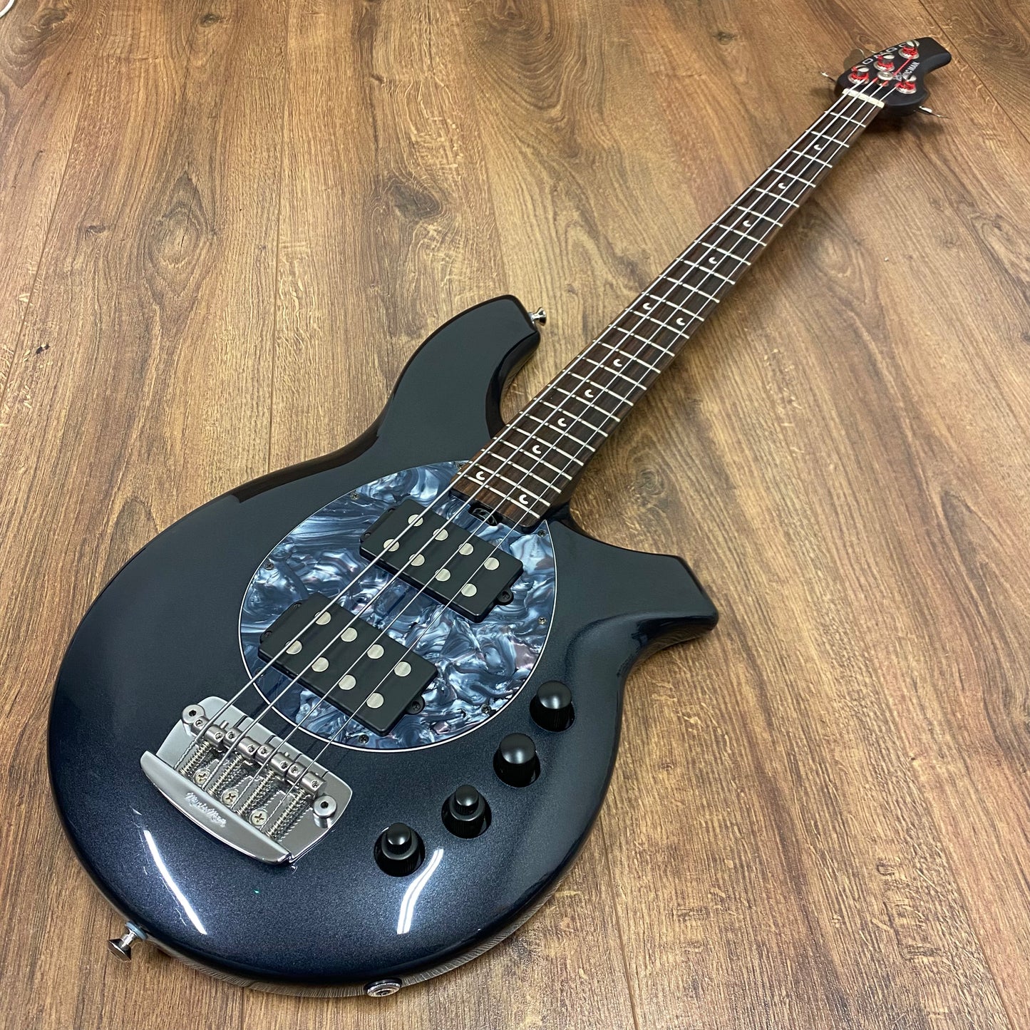 Pre-Owned Music Man Bongo Bass 4 HH - Sapphire Black - 2005