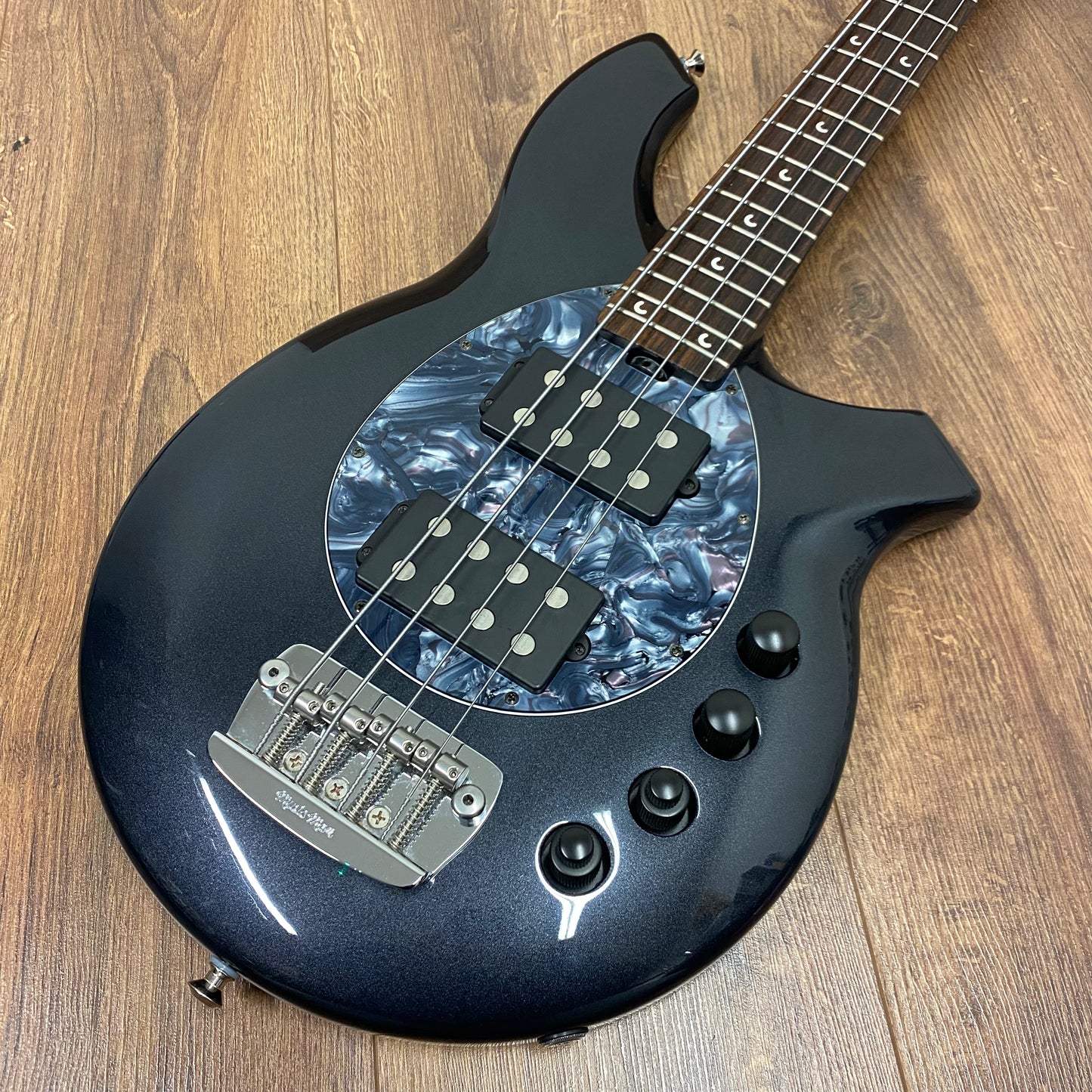 Pre-Owned Music Man Bongo Bass 4 HH - Sapphire Black - 2005