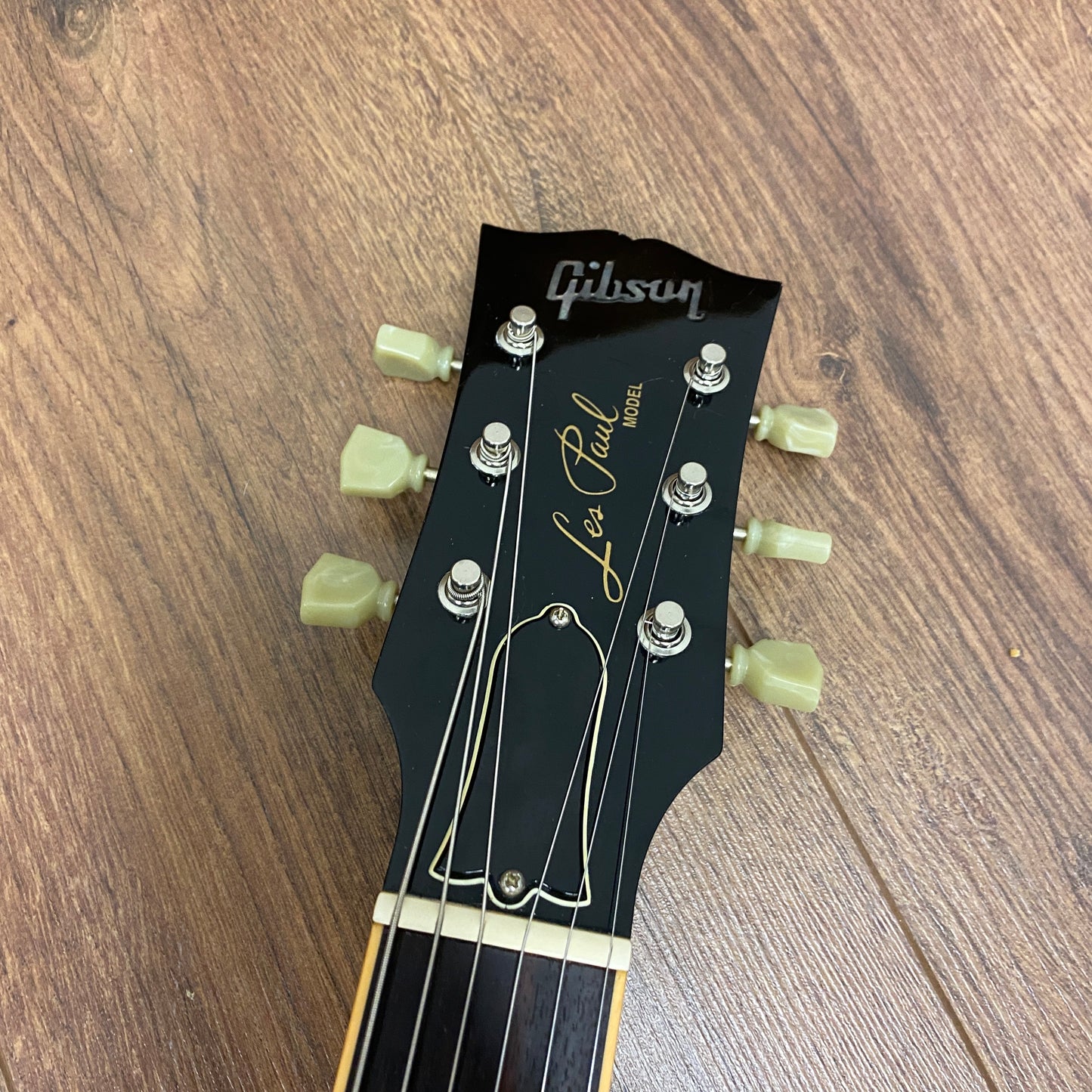 Pre-Owned Gibson Les Paul Standard Plus '60s Neck - Honeyburst - 2007