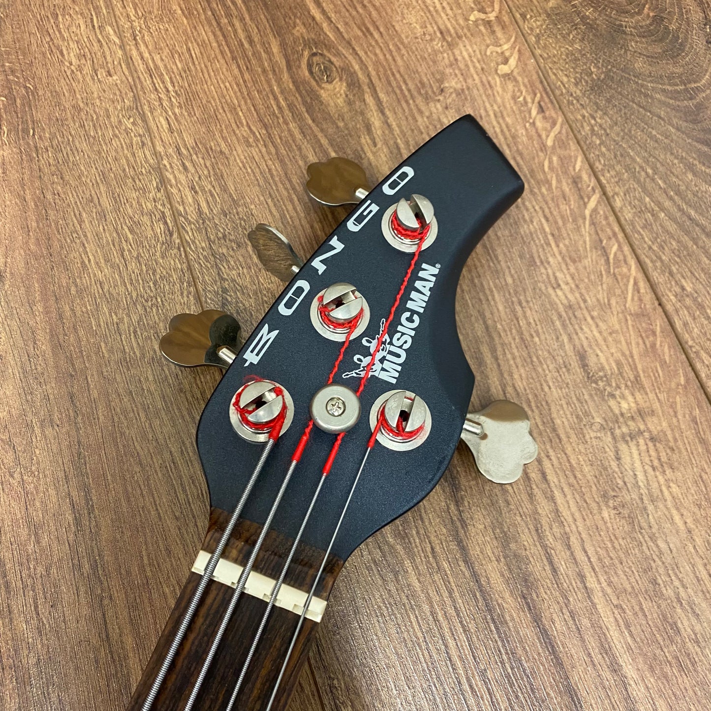 Pre-Owned Music Man Bongo Bass 4 HH - Sapphire Black - 2005