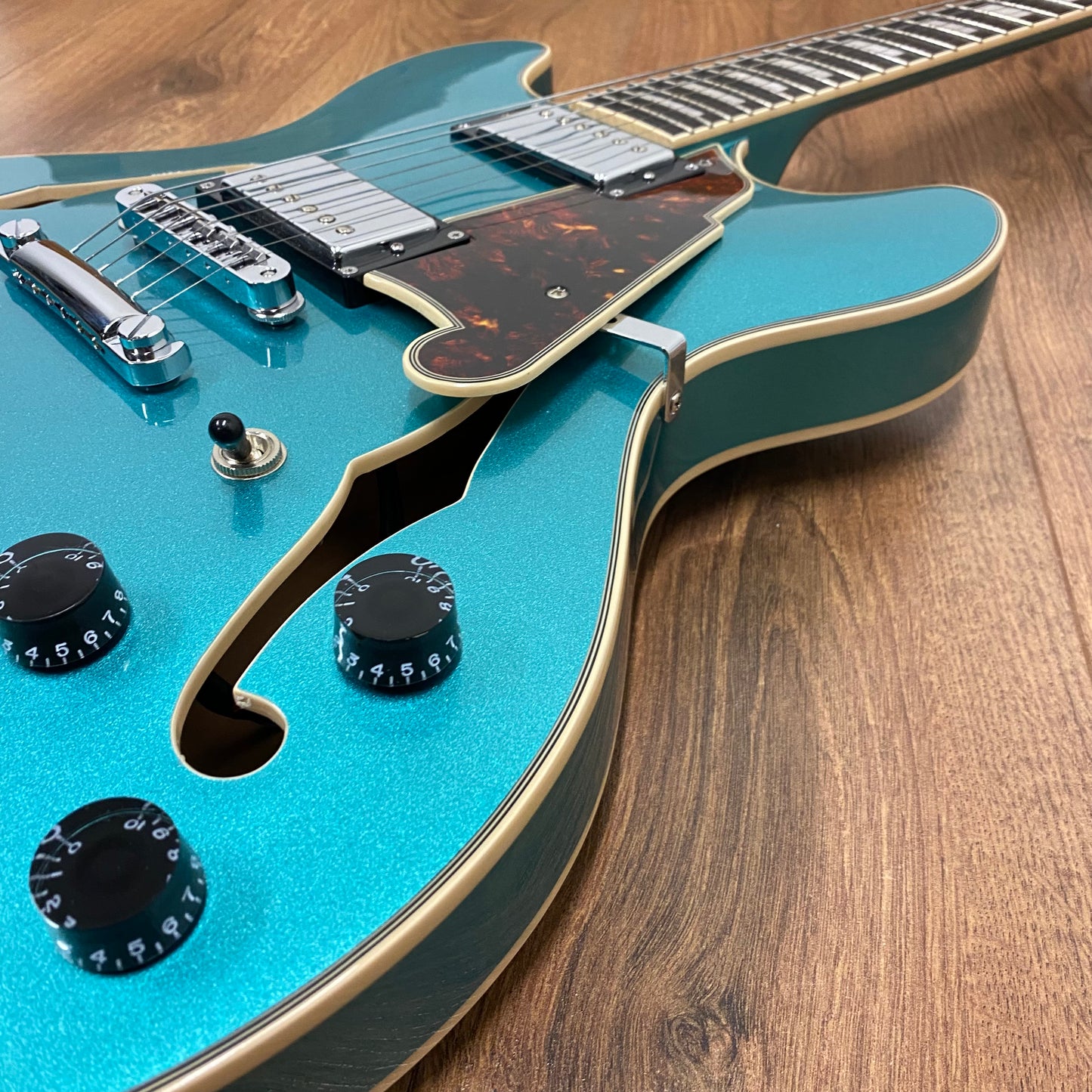Pre-Owned D'Angelico Premier Doublecut Semi-Hollow Stopbar - Ocean Turquoise