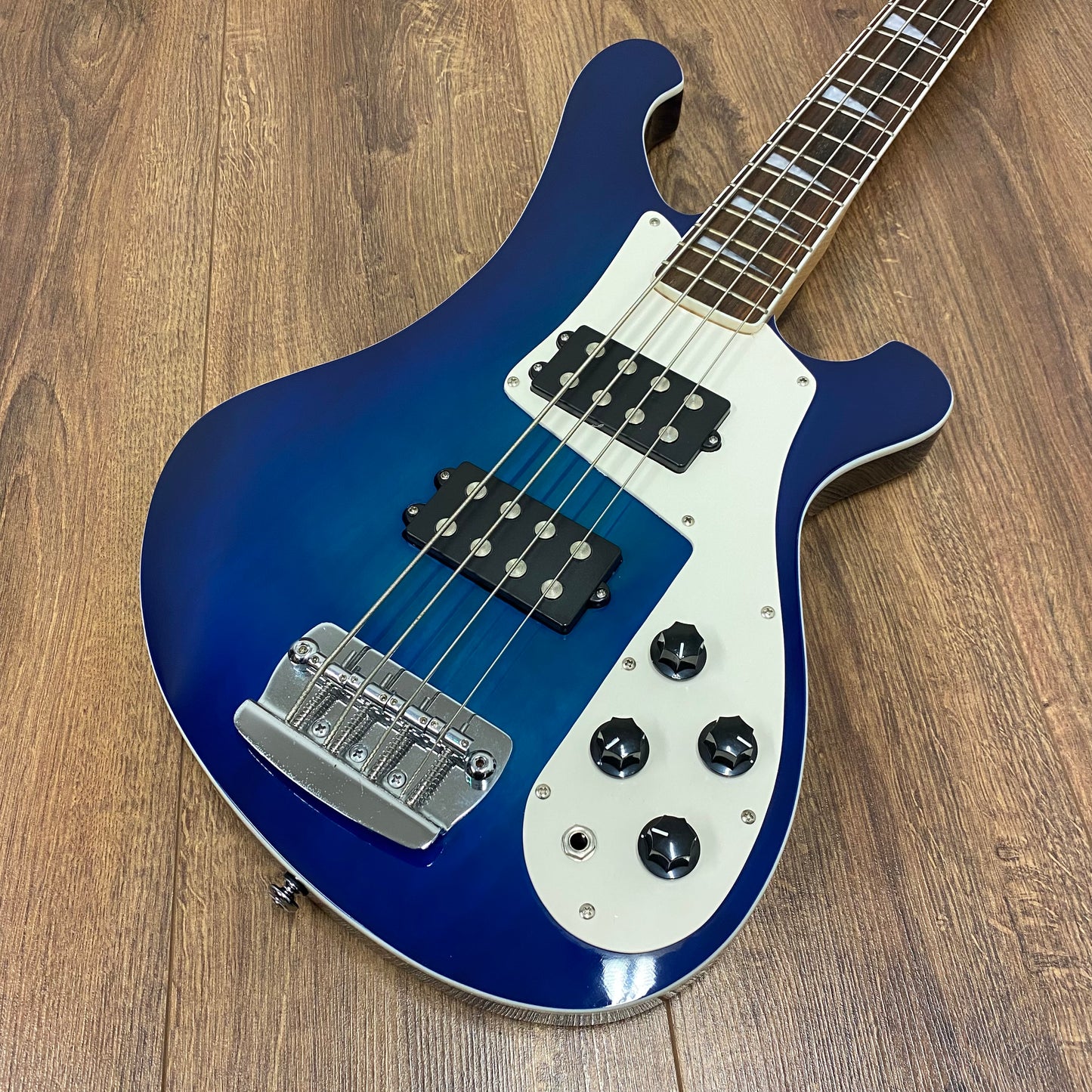 Pre-Owned Retrovibe Vantage Bass - Blue Burst