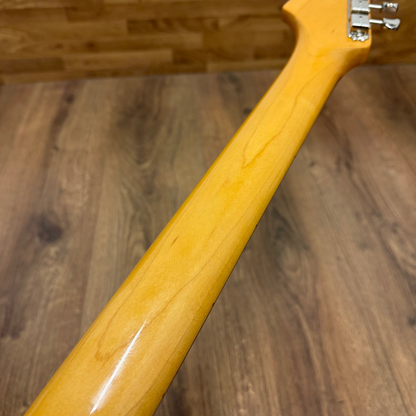 Pre-Owned Fender American Vintage II 61 Stratocaster - Fiesta Red