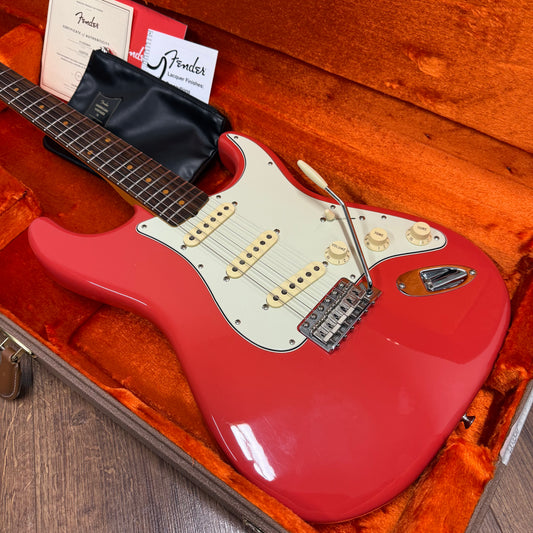 Pre-Owned Fender American Vintage II 61 Stratocaster - Fiesta Red