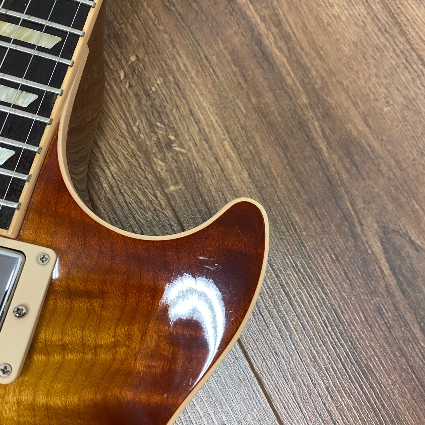 Pre-Owned Gibson Les Paul Standard Premium Bookmatched Quilt Top - Iced Tea Burst - 2014
