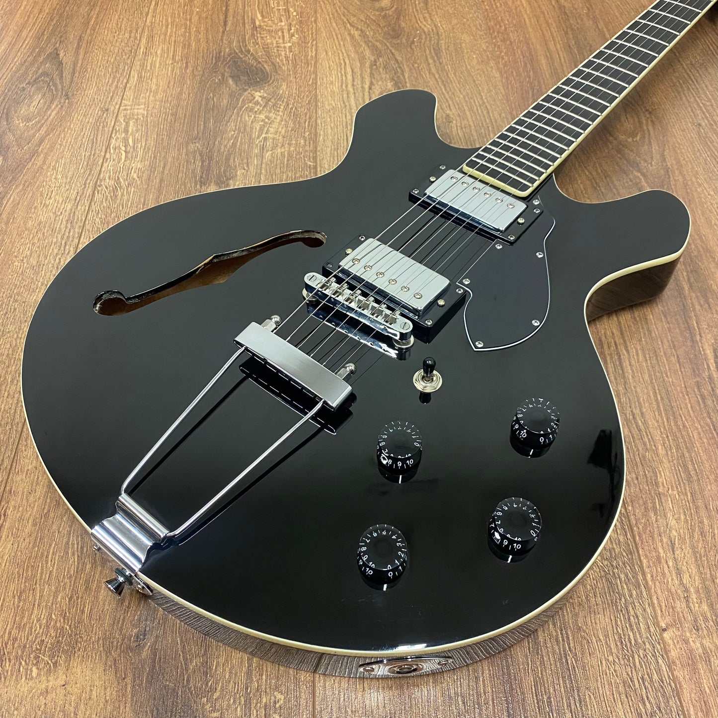 Pre-Owned Stagg Silveray 533 Semi-Hollow - Black