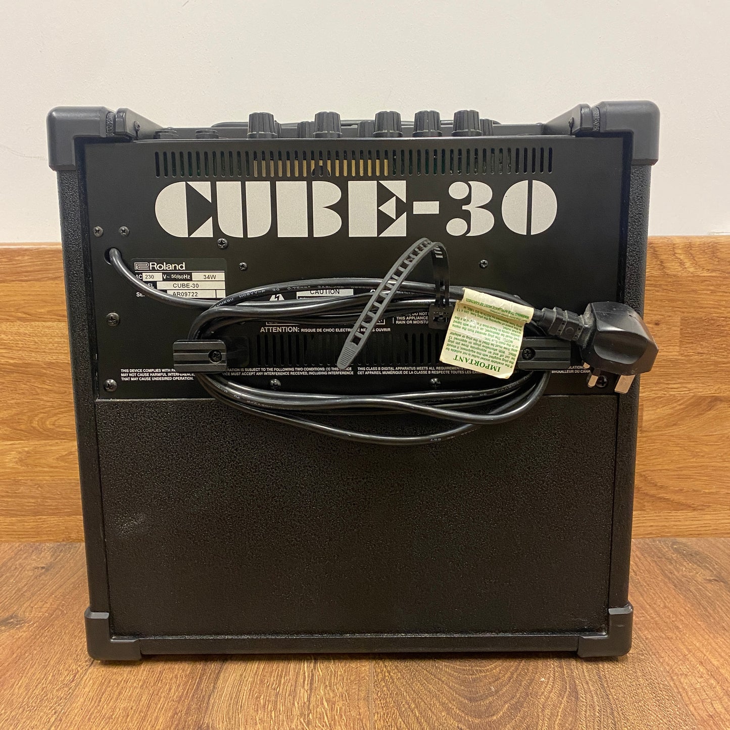 Pre-Owned Roland Cube 30 30w Combo Amp