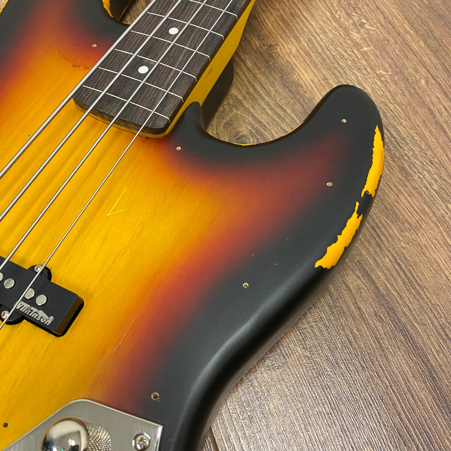 Pre-Owned Vintage V74MRJP Icon Fretless Bass - Distressed Sunset Sunburst