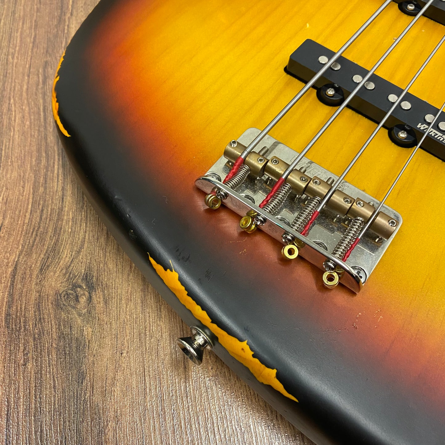 Pre-Owned Vintage V74MRJP Icon Fretless Bass - Distressed Sunset Sunburst