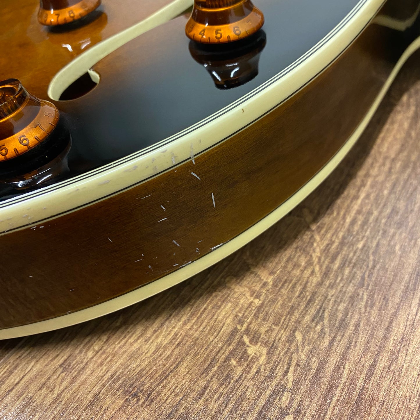Pre-Owned Epiphone Sheraton Korean - Vintage Sunburst - 1987