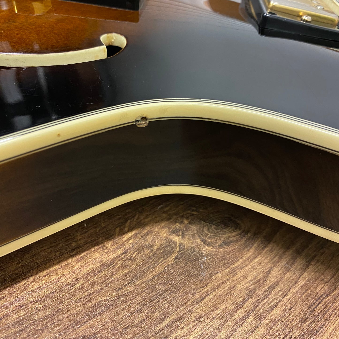 Pre-Owned Epiphone Sheraton Korean - Vintage Sunburst - 1987