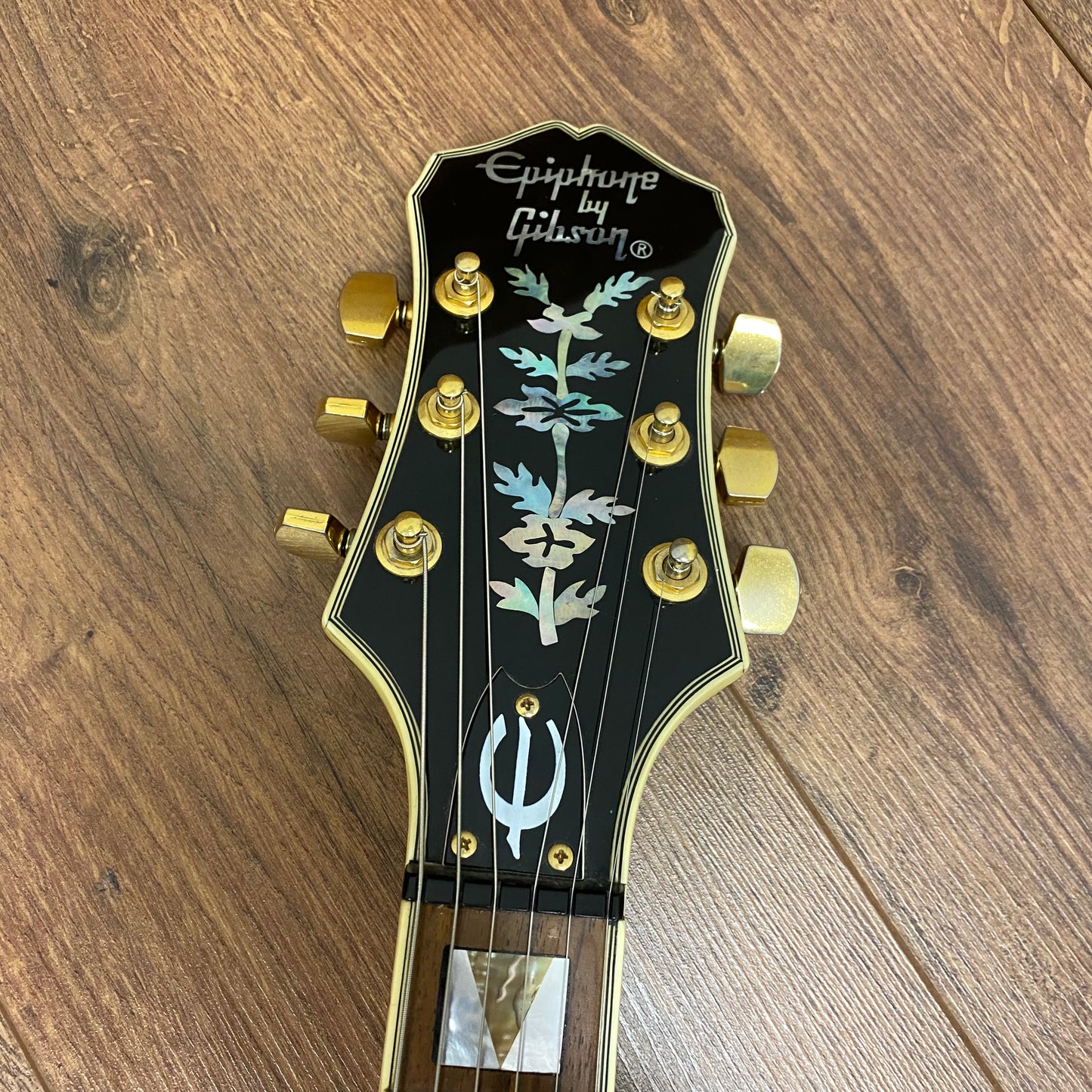 Pre-Owned Epiphone Sheraton Korean - Vintage Sunburst - 1987