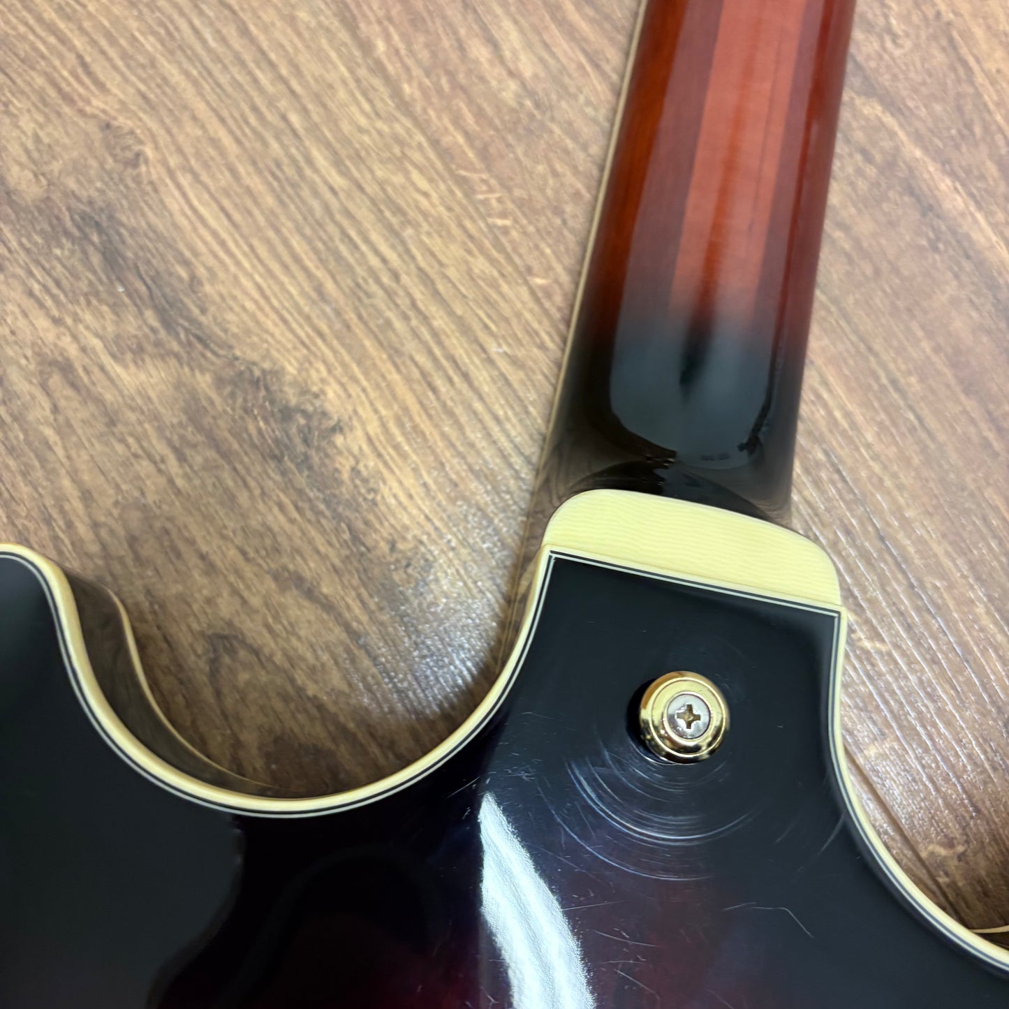 Pre-Owned Ibanez Artstar AM153-DBS - Dark Brown Sunburst