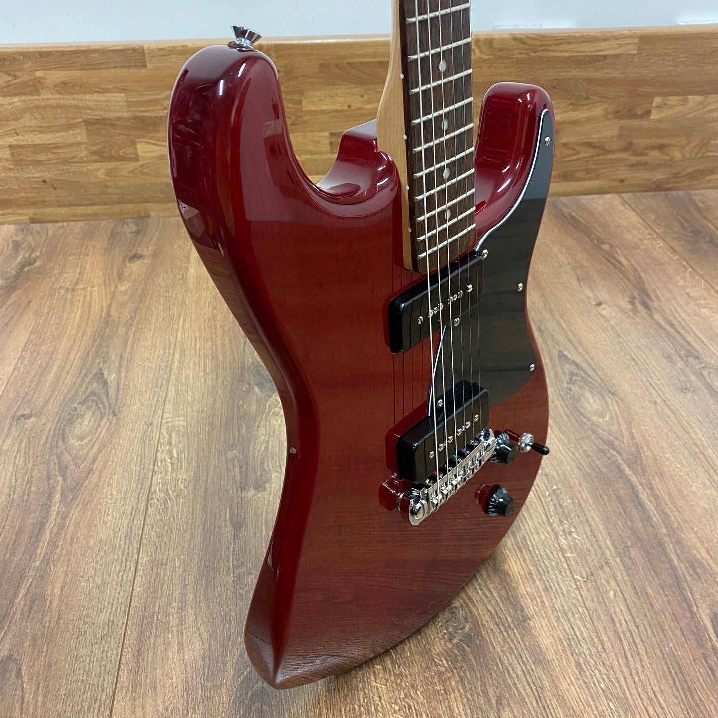 Pre-Owned Squier Paranormal Stratosonic - Crimson Red Transparent