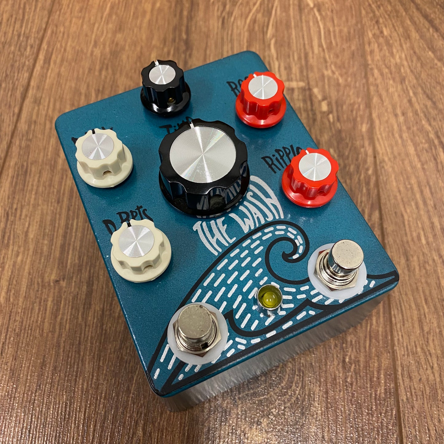 Pre-Owned Hungry Robot Pedals The Wash V2 Ambient Delay & Reverb Pedal