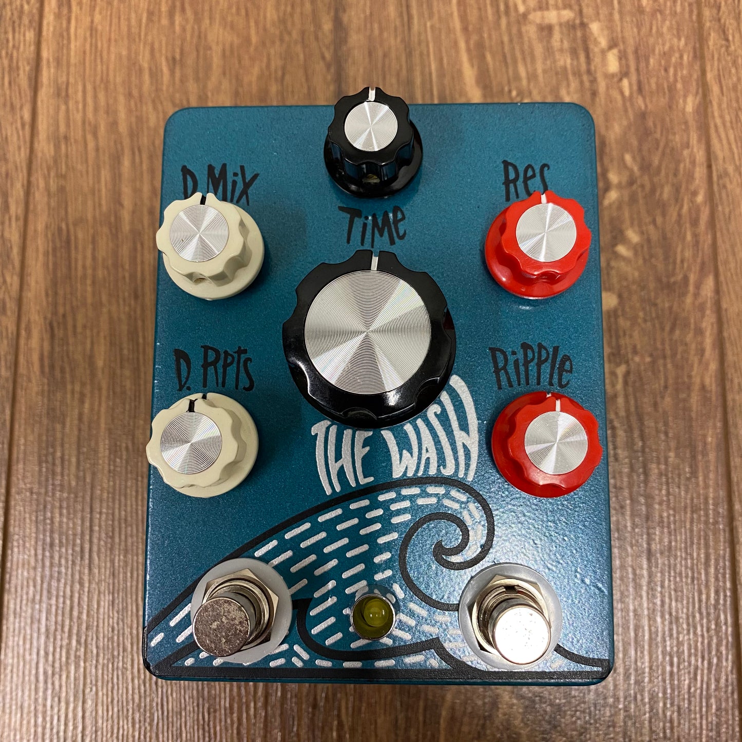 Pre-Owned Hungry Robot Pedals The Wash V2 Ambient Delay & Reverb Pedal