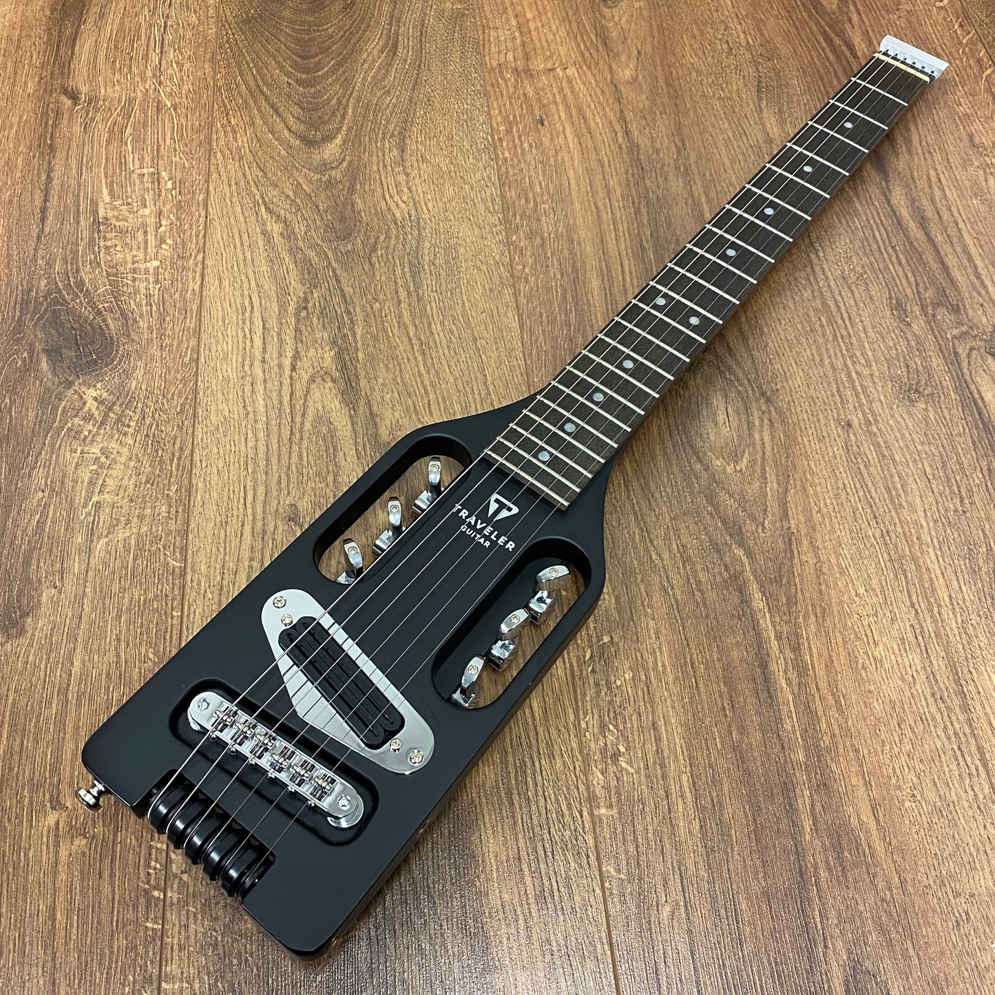 Pre-Owned Traveler ULE Ultra-Light Electric Travel Guitar - Matte Black