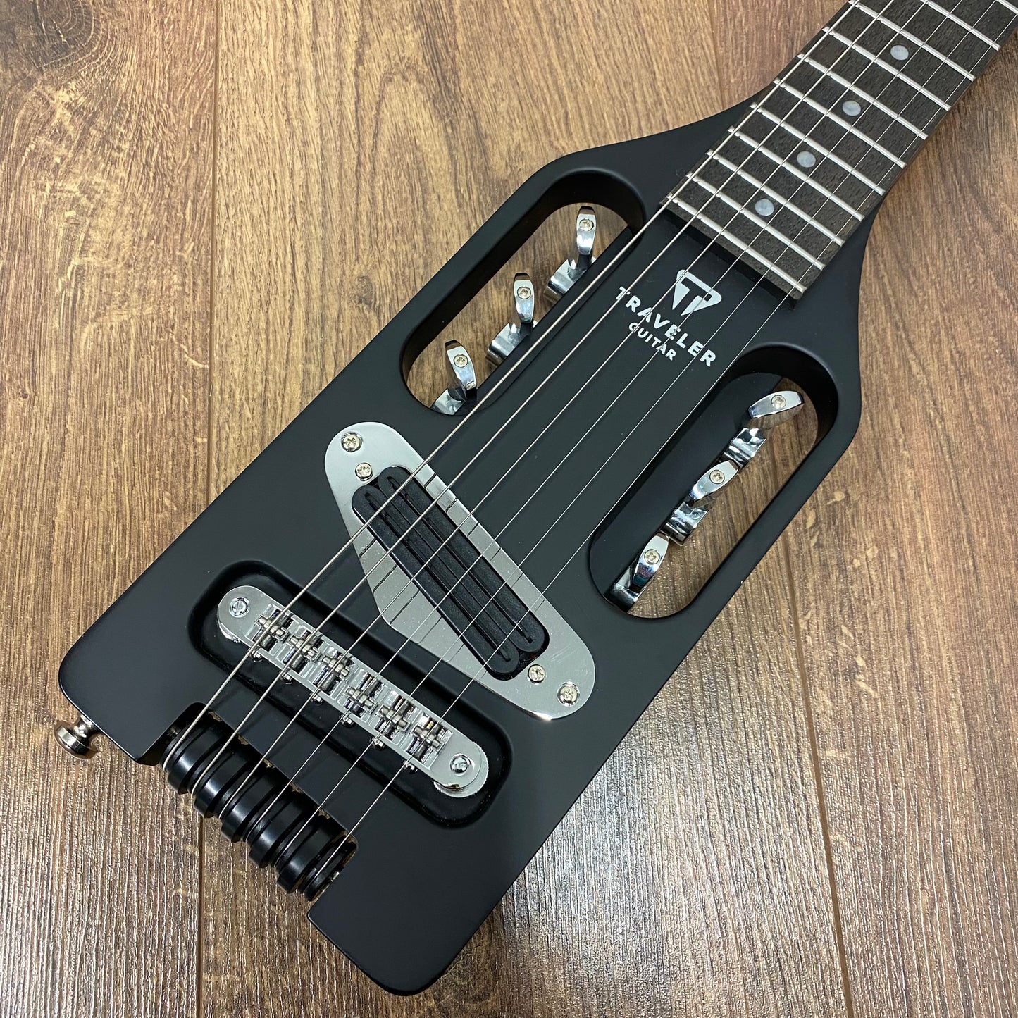 Pre-Owned Traveler ULE Ultra-Light Electric Travel Guitar - Matte Black