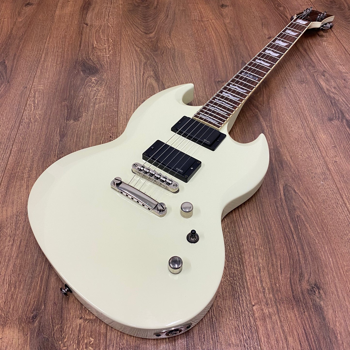 Pre-Owned LTD Viper 400 - White