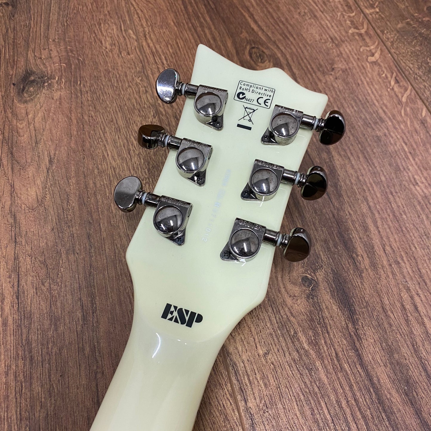 Pre-Owned LTD Viper 400 - White