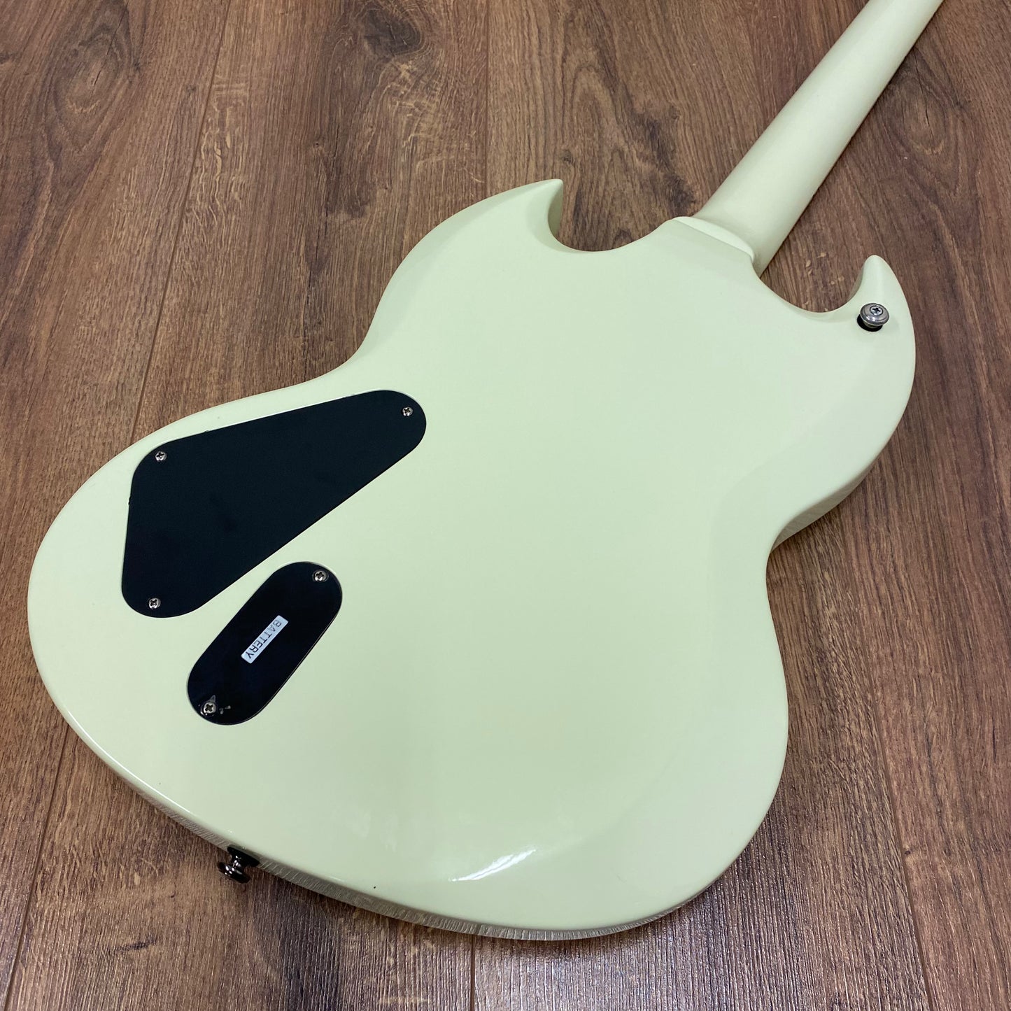 Pre-Owned LTD Viper 400 - White