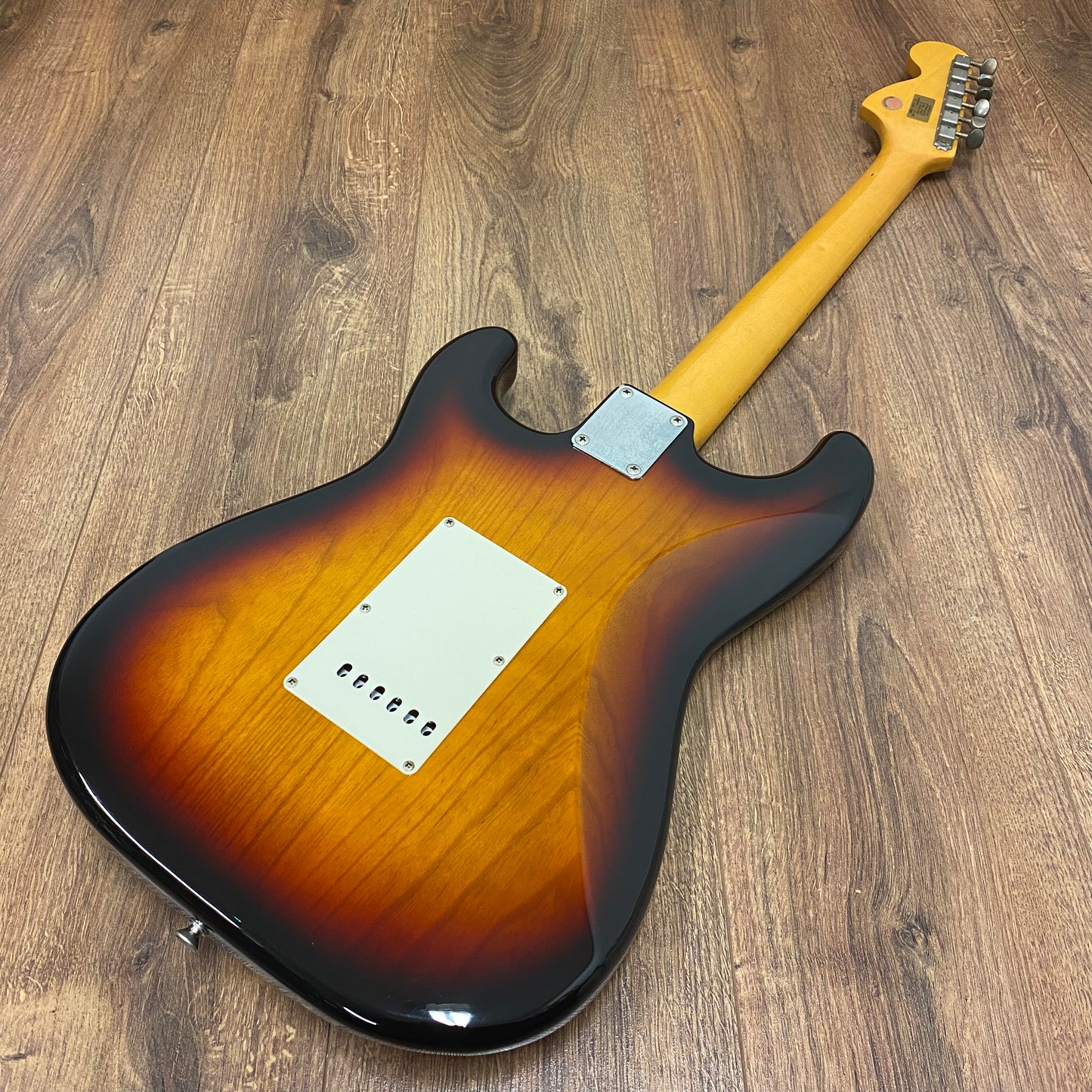 Pre-Owned Fender MIJ ST-67 Stratocaster - 3-Tone Sunburst - 1996