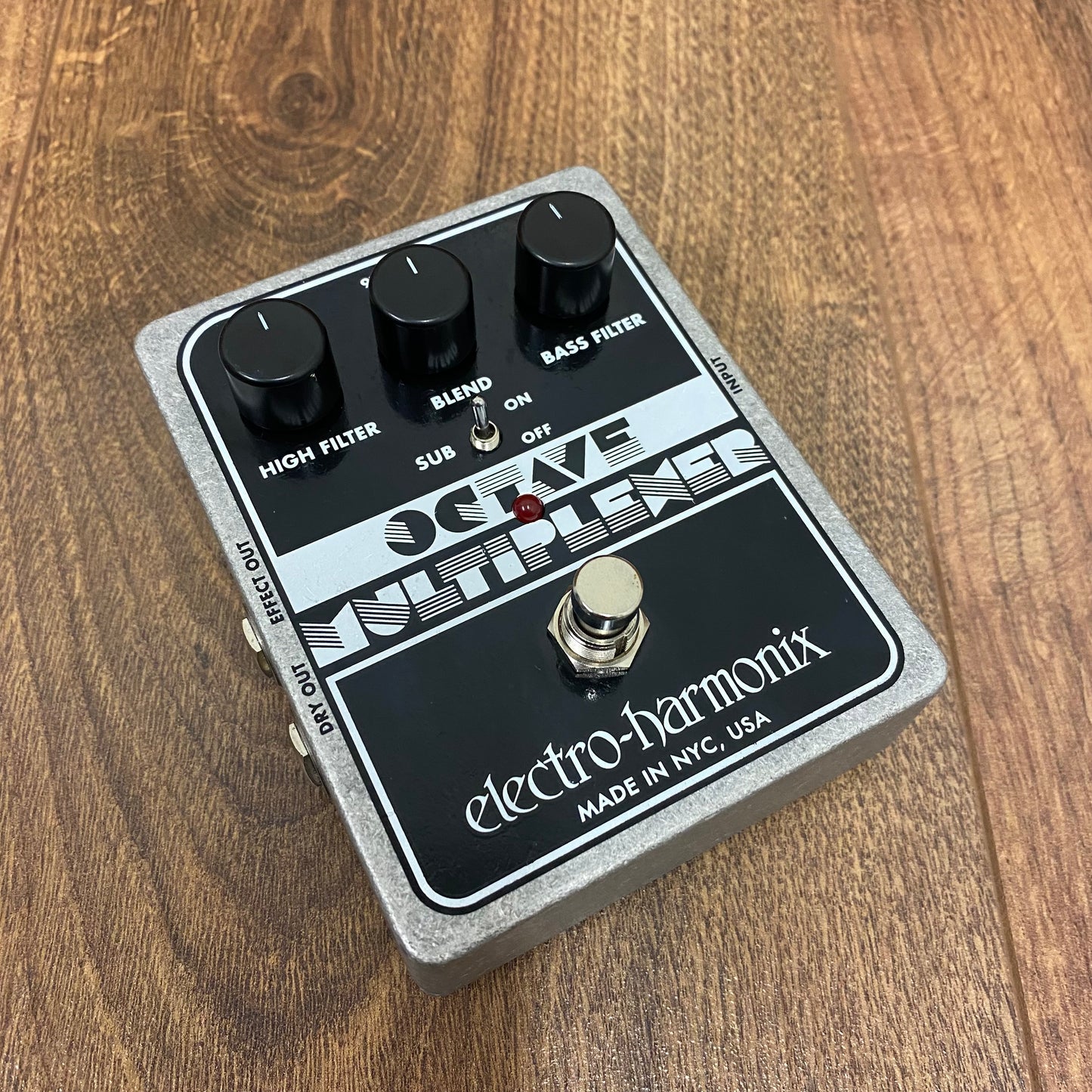 Pre-Owned Electro-Harmonix Octave Multiplexer Monophonic Octave Pedal