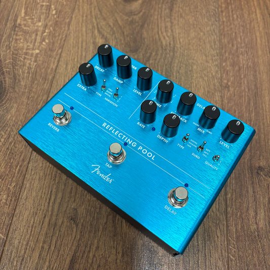 Pre-Owned Fender Reflecting Pool Delay & Reverb Pedal