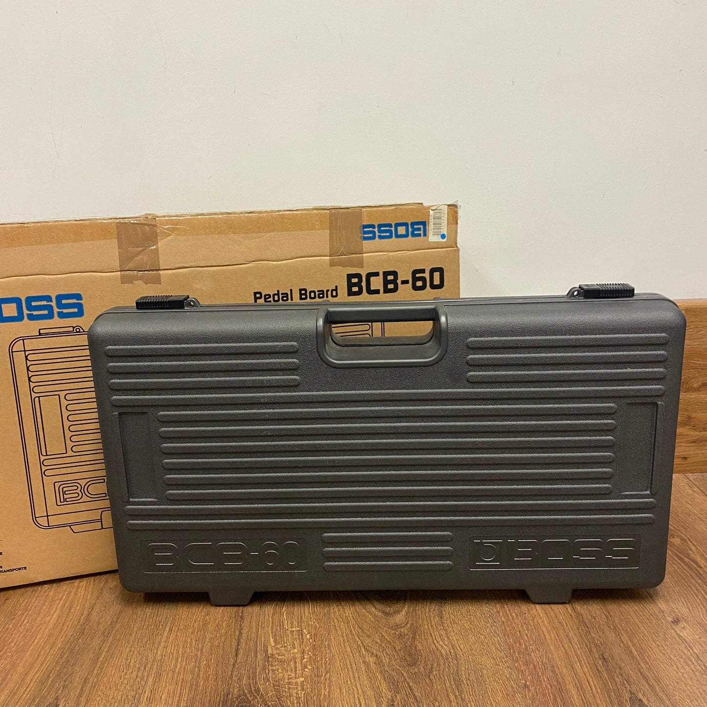 Pre-Owned Boss BCB-60 Pedal Board