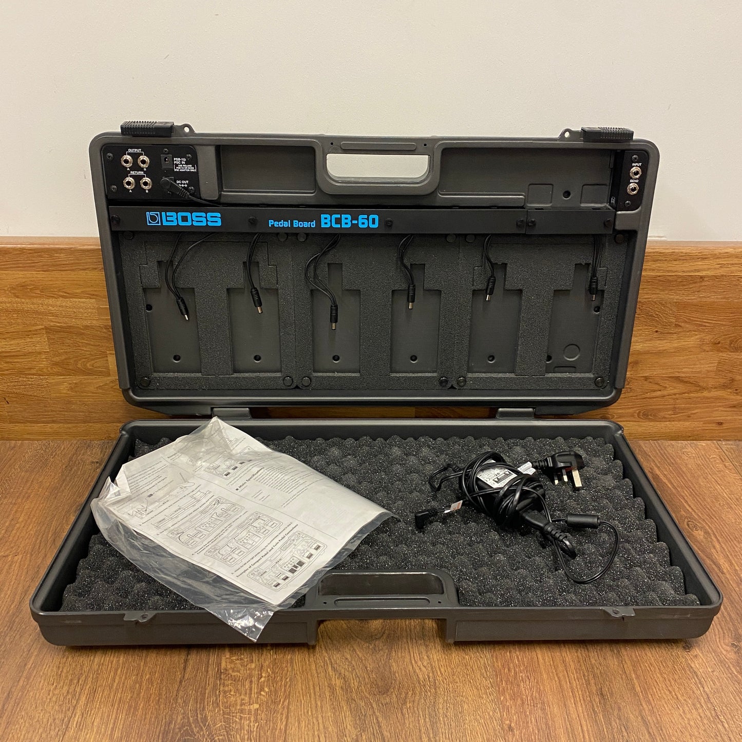 Pre-Owned Boss BCB-60 Pedal Board