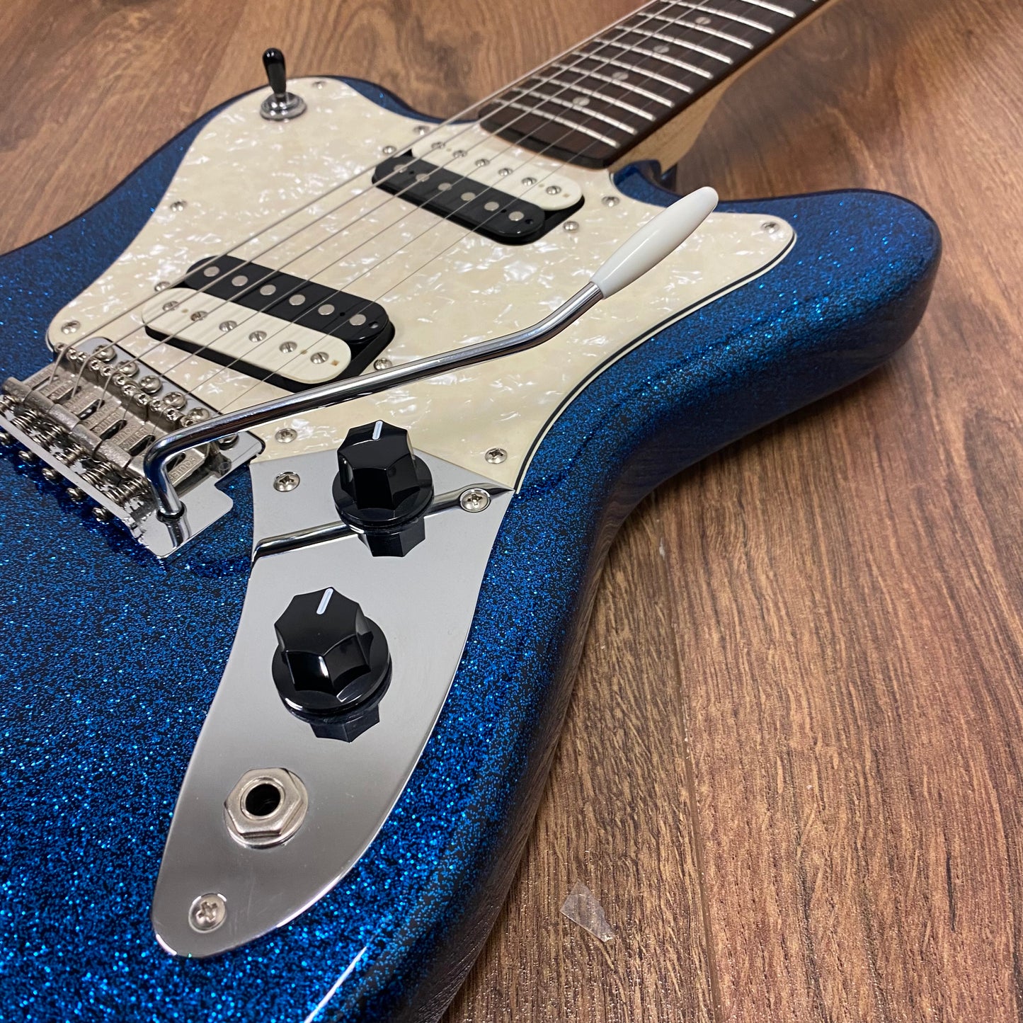 Pre-Owned Squier Paranormal Super-Sonic - Blue Sparkle