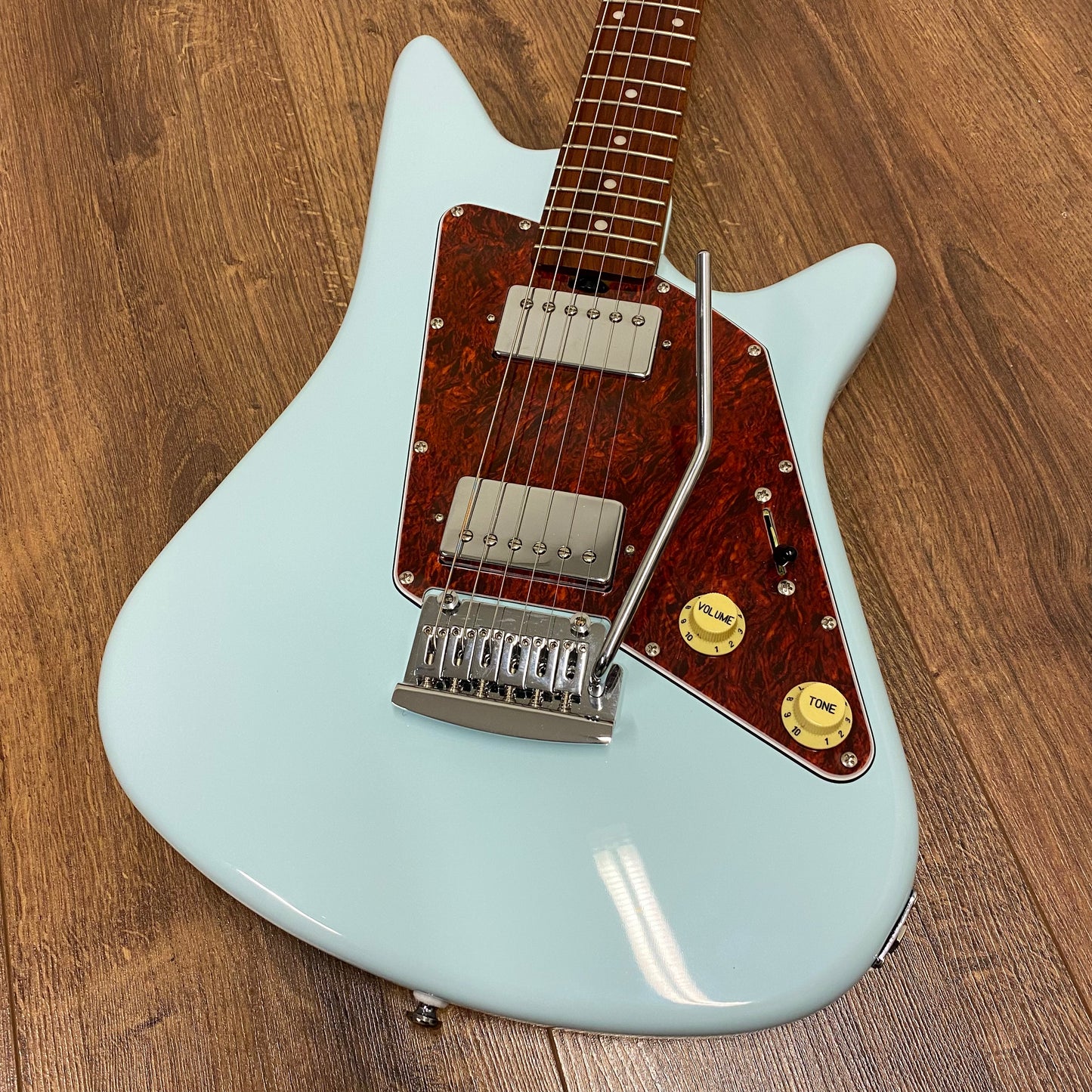 Pre-Owned Sterling by Music Man SUB Albert Lee - Daphne Blue