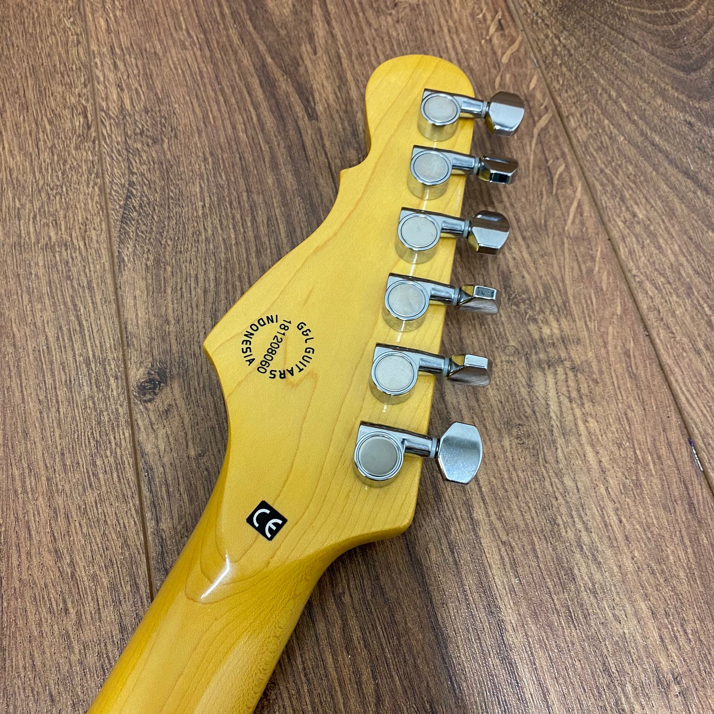 Pre-Owned G&L Tribute Legacy - Fullerton Red