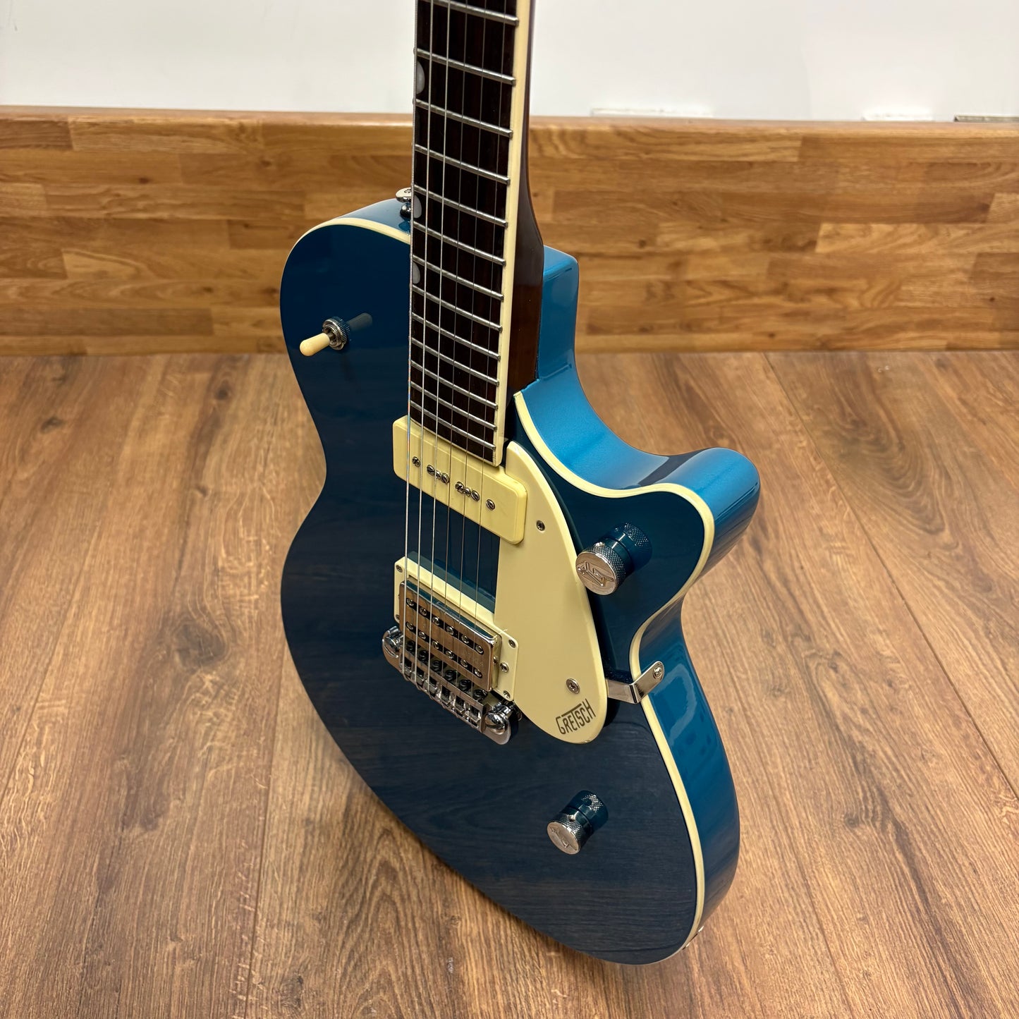 Pre-Owned Gretsch G2215-P90 Streamliner Junior Jet Club - Ocean Turquoise