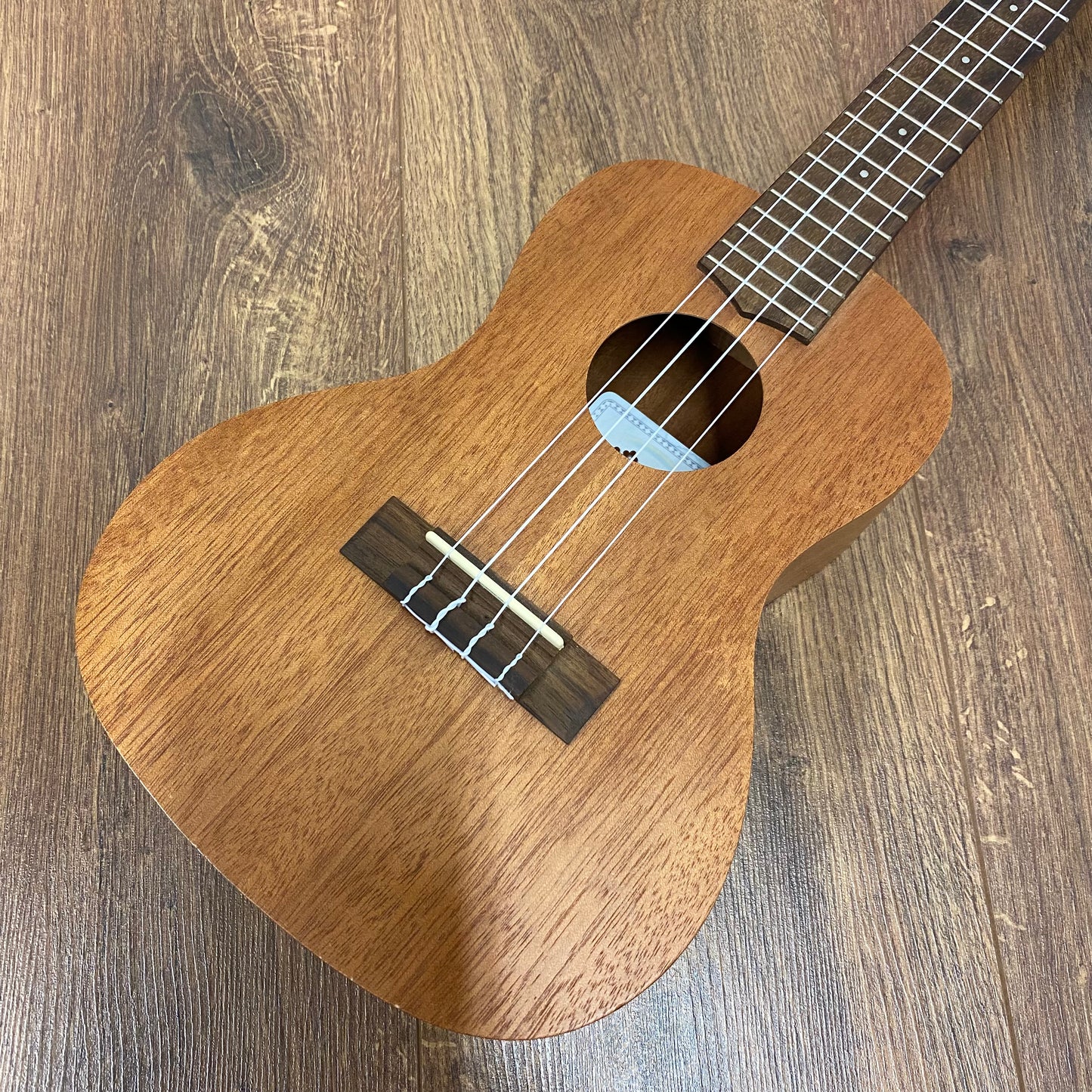 Pre-Owned Uma UK-03C Concert Ukulele
