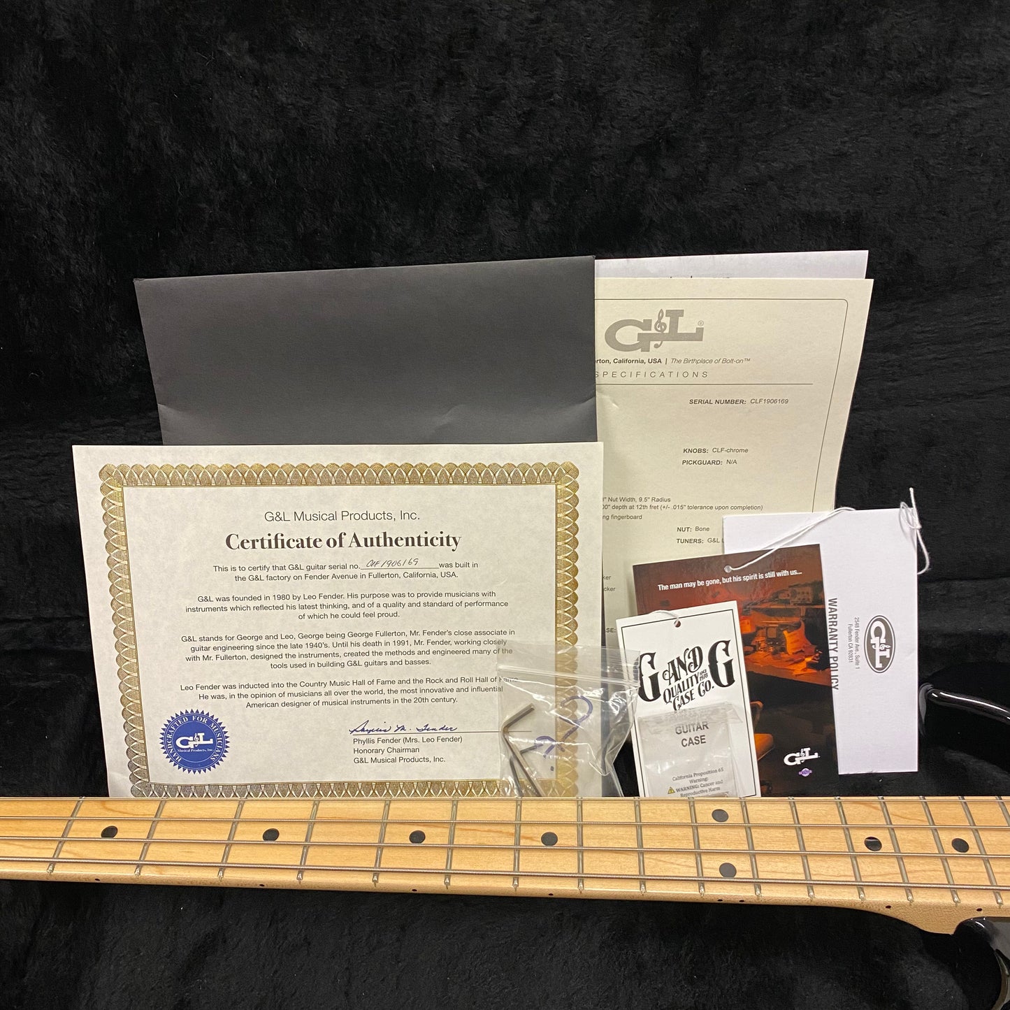 Pre-Owned G&L USA CLF Research L2000 - Jet Black - 2019