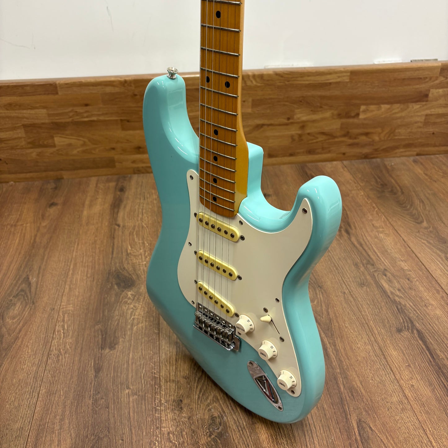 Pre-Owned Fender MIJ ST-54DEX2 Stratocaster - Daphne Blue - 1997