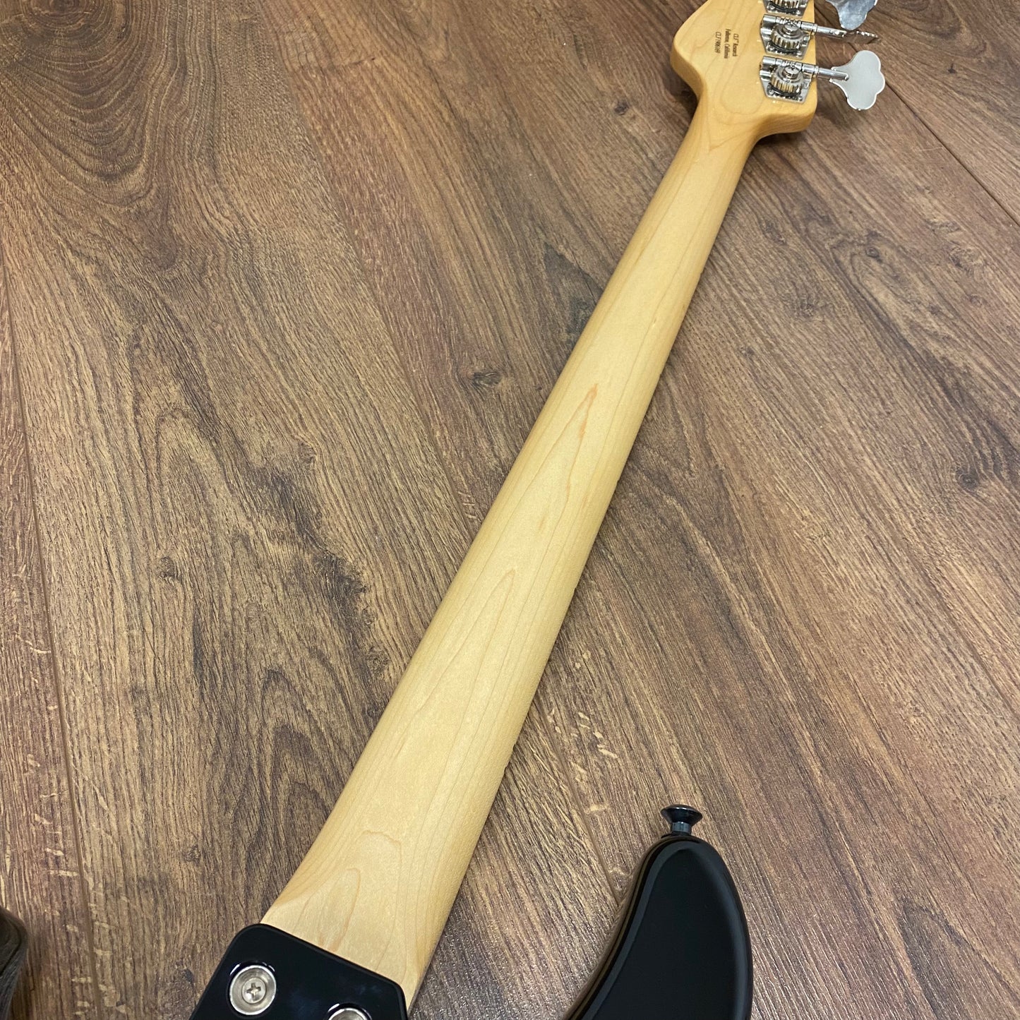 Pre-Owned G&L USA CLF Research L2000 - Jet Black - 2019
