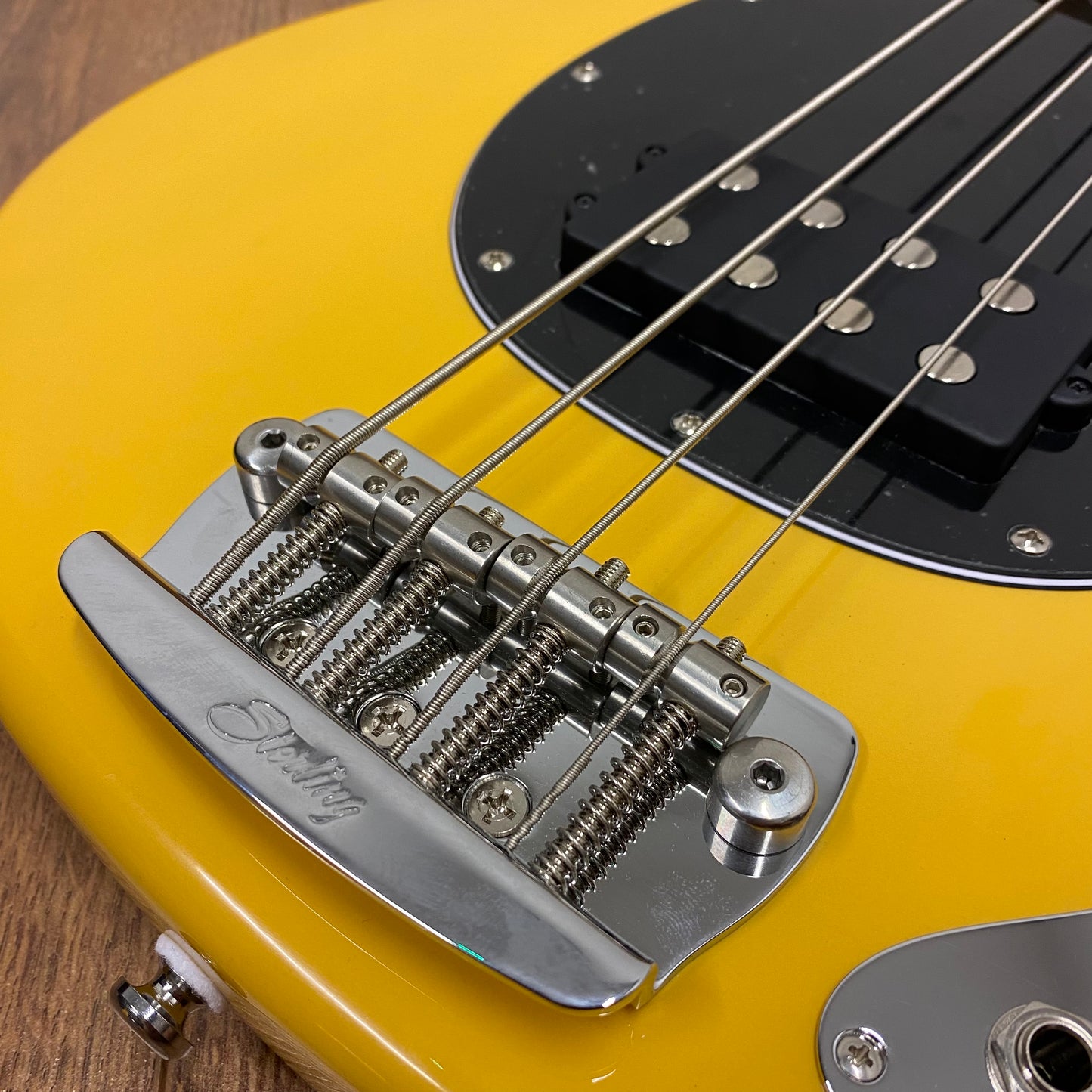 Sterling Stingray Classic 4 - Butterscotch *B-STOCK*