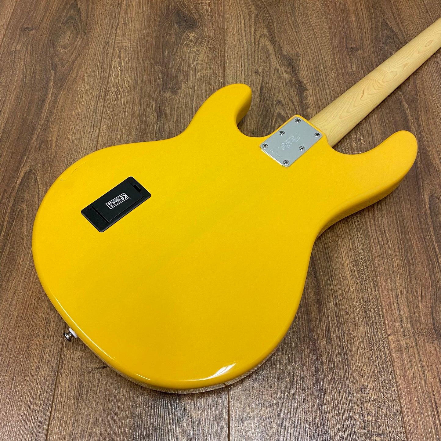 Sterling Stingray Classic 4 - Butterscotch *B-STOCK*