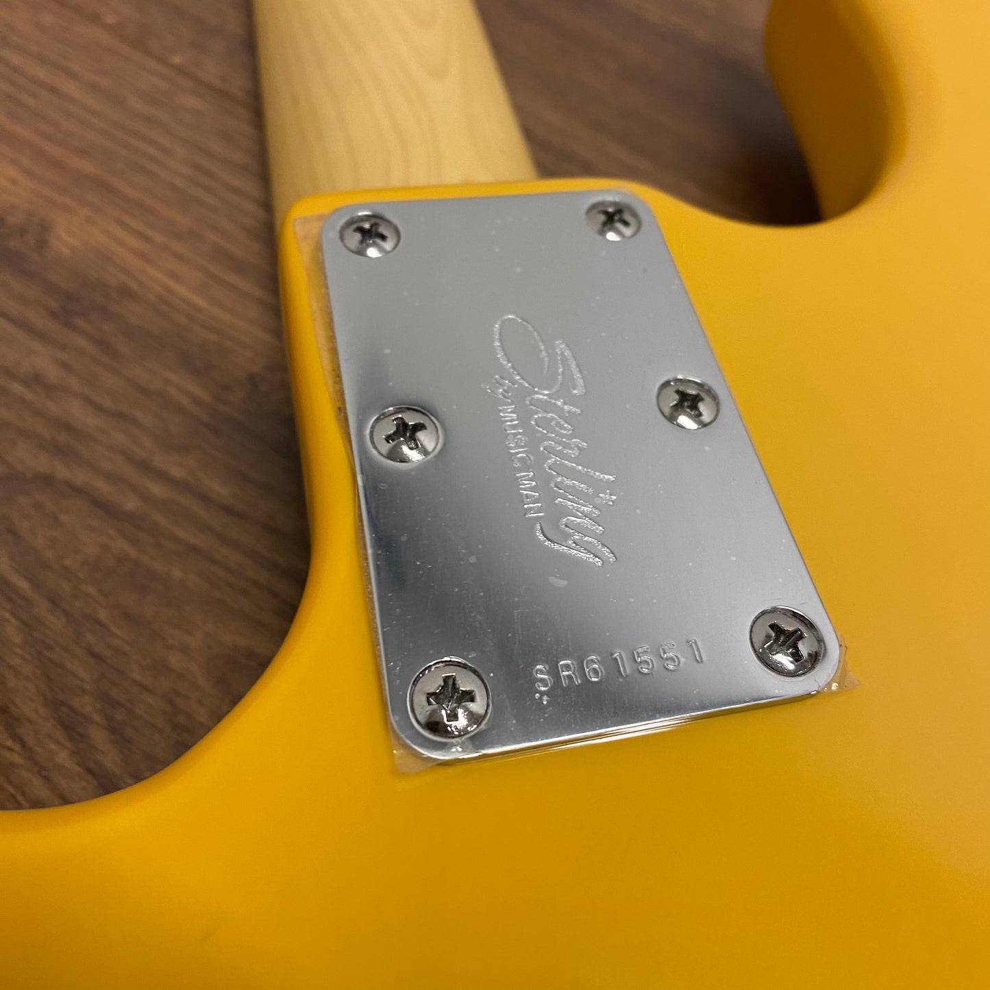 Sterling Stingray Classic 4 - Butterscotch *B-STOCK*