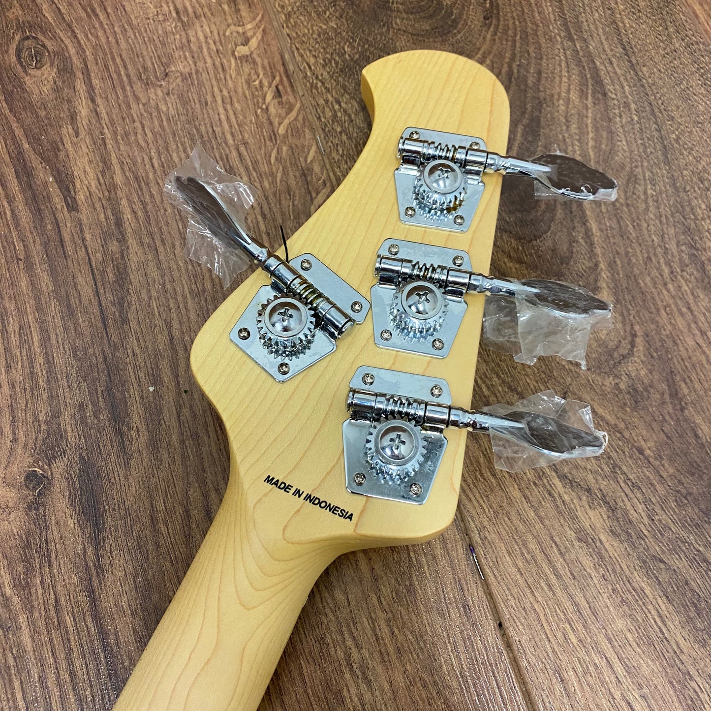 Sterling Stingray Classic 4 - Butterscotch *B-STOCK*