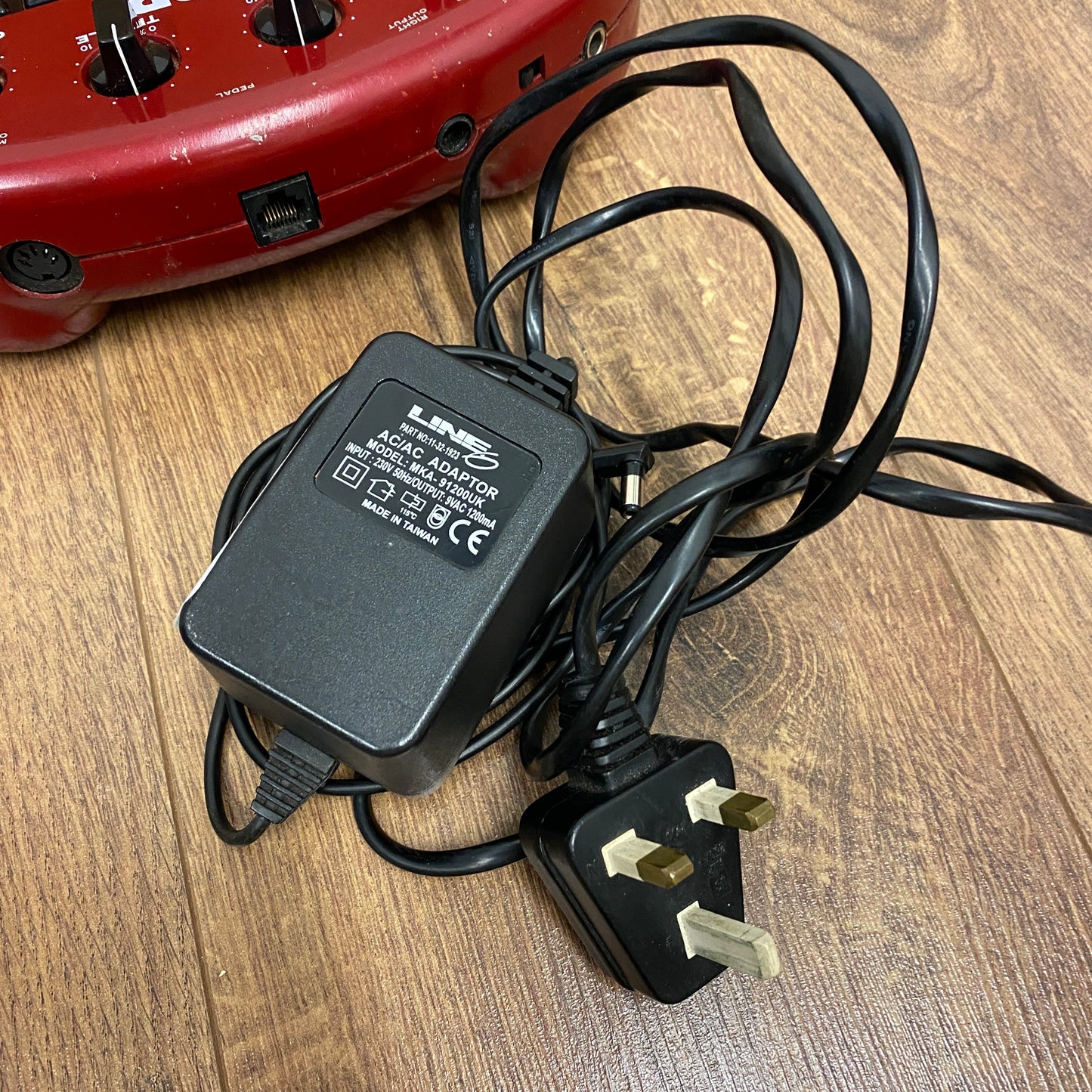 Pre-Owned Line 6 Pod 2.0 Multi-Effect & Amp Modeler