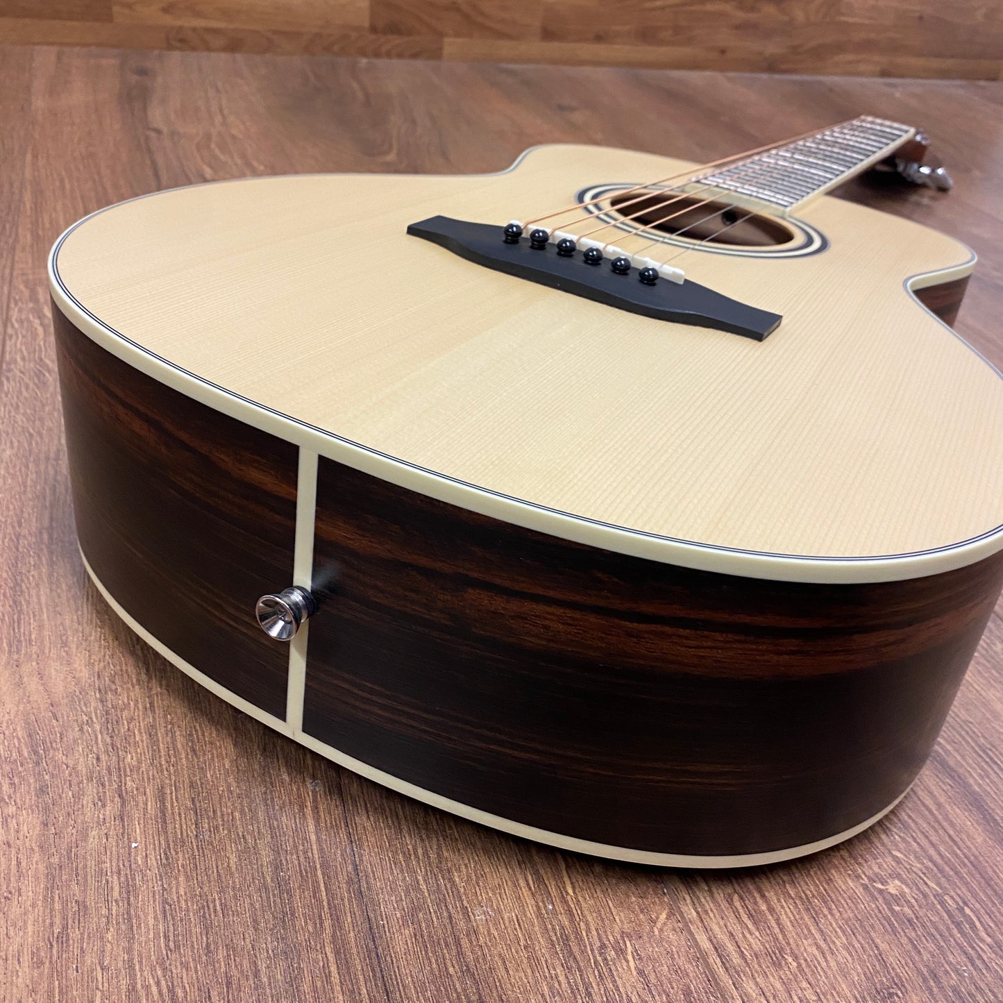 Pre-Owned Kala KA-GTR-OM-SEB Mini Acoustic - Natural