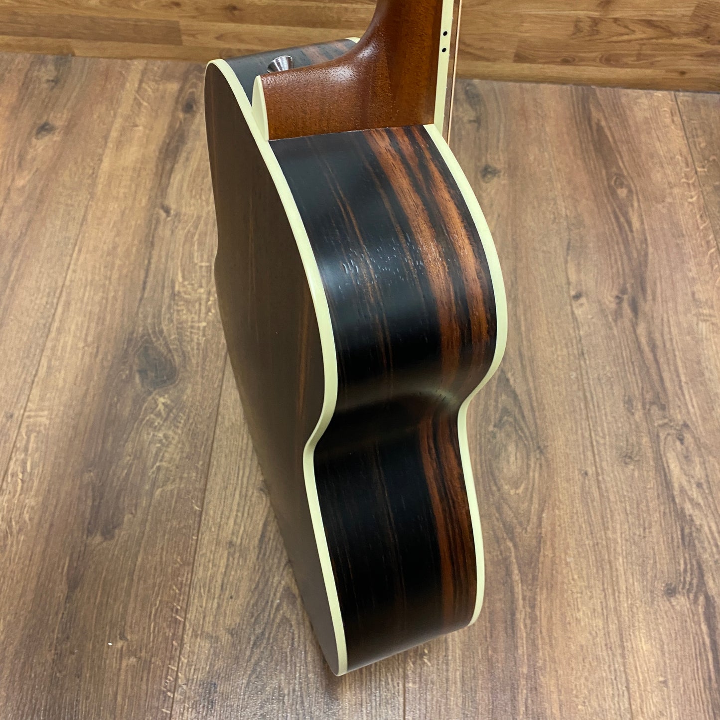 Pre-Owned Kala KA-GTR-OM-SEB Mini Acoustic - Natural